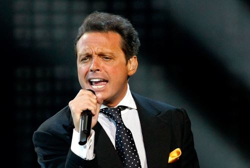 Luis Miguel no la pasa bien.