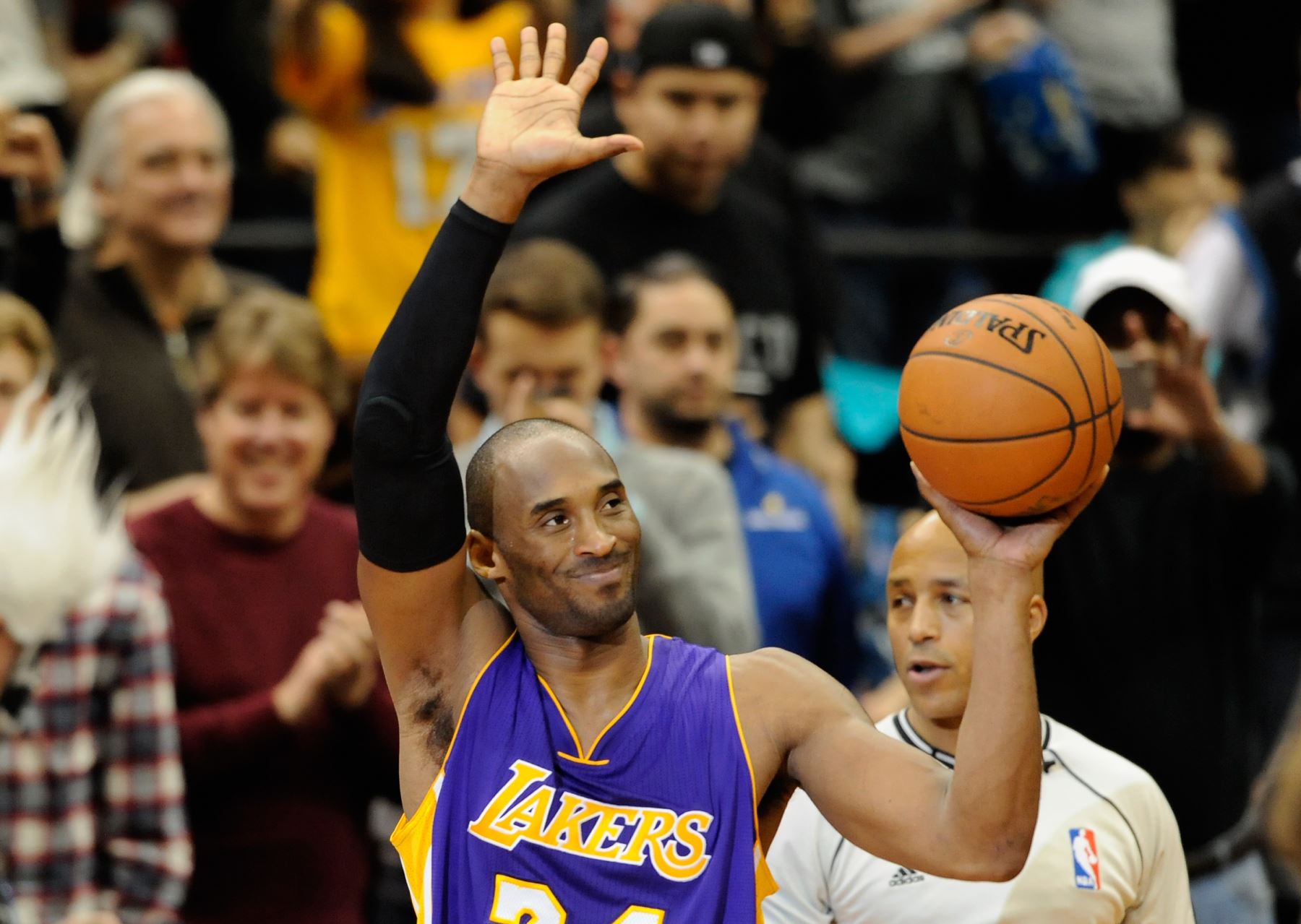 Kobe Bryant anunci su retiro al final de la actual temporada de