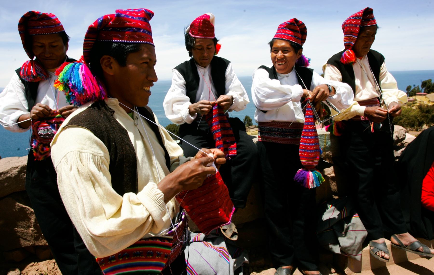 Arte textil de Taquile, en Puno. ANDINA/archivo