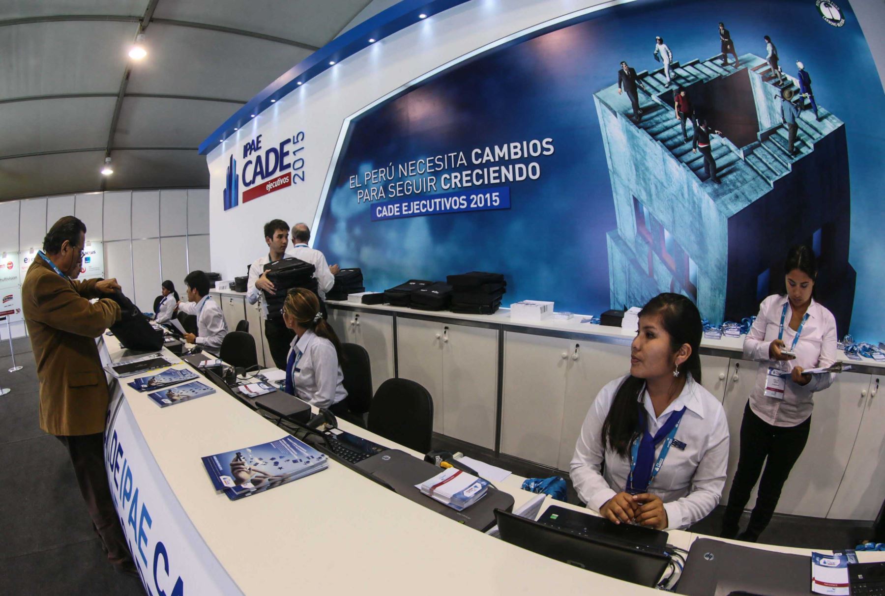 PARACAS-PERÚ, DICIEMBRE, 02. Preparativos para el CADE 2015.Foto: ANDINA/Carlos Lezama