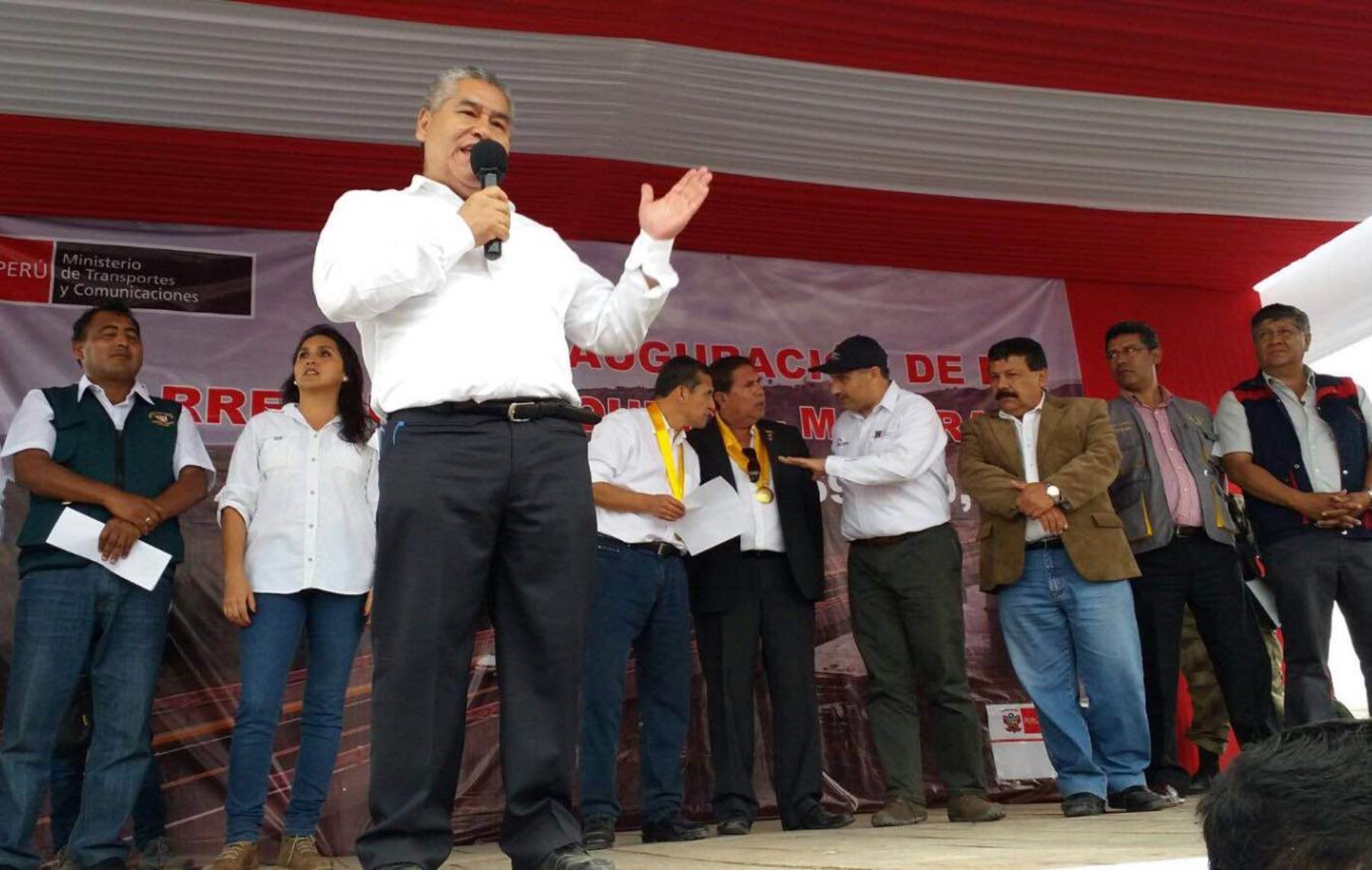 Viceministro de Transportes, Henrry Zaira, participó de ceremonia de inauguración de carretera Quilca-Matarani, en Arequipa.