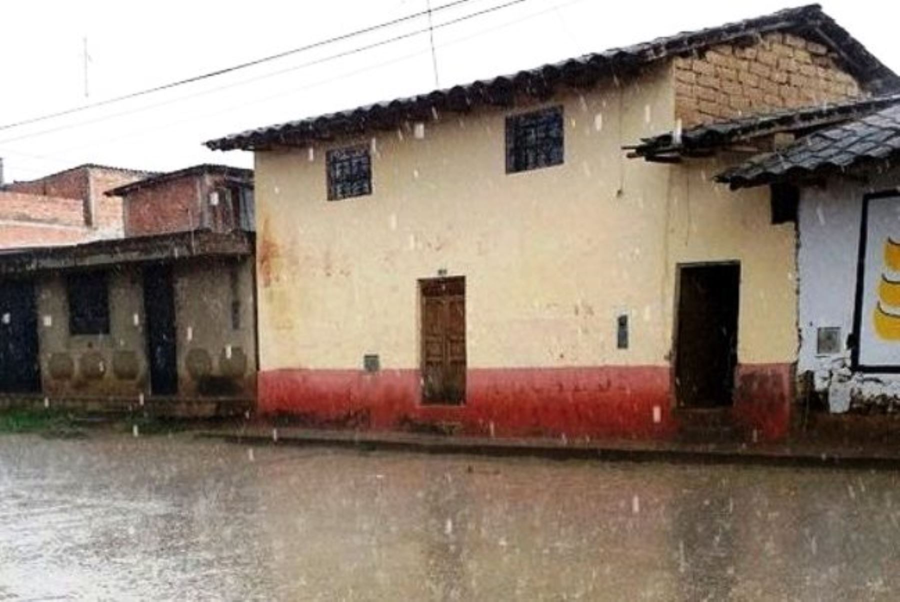 Culminan la limpieza de viviendas afectadas por inundación en Cajamarca. ANDINA/Eduard Lozano