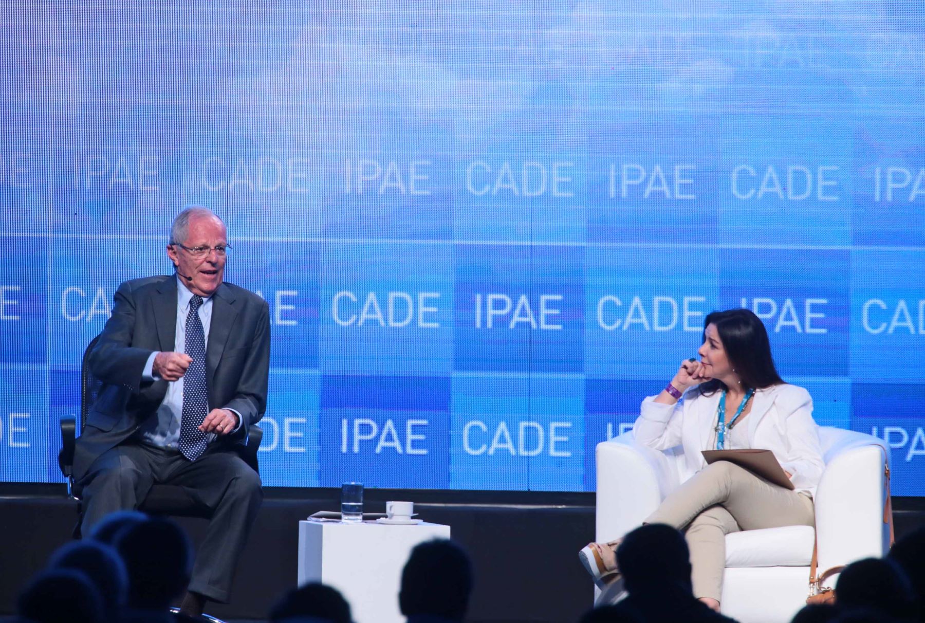 PARACAS-PERÚ, DICIEMBRE 04.El candidato a la presidencia de Peruanos por el Kambio (PPK), Pedro Pablo Kuczynski, expone en la Conferencia Anual de Ejecutivos (CADE) 2015. Foto: ANDINA/ Carlos Lezama