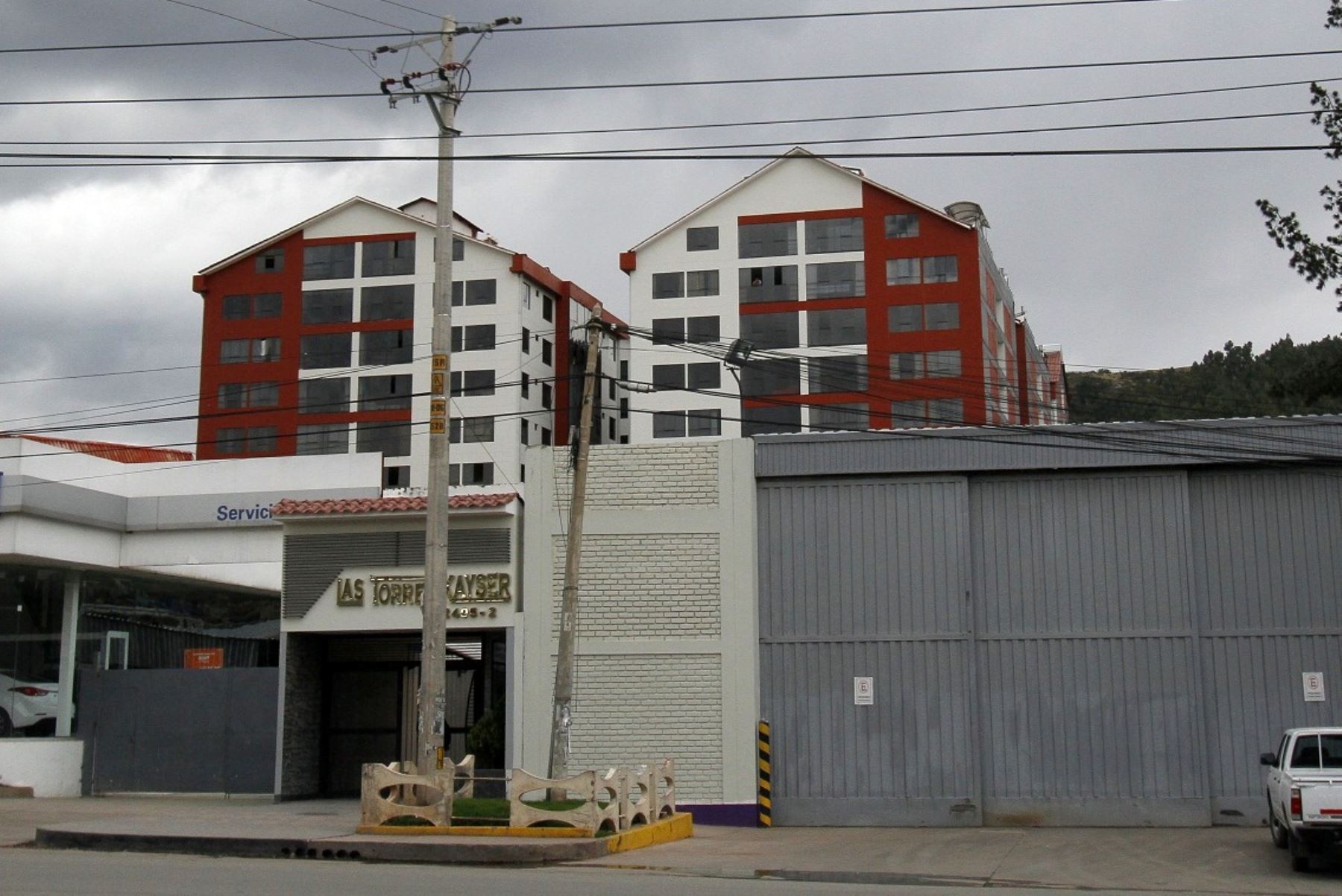 Edificio en Cusco desde donde fue arrojado un cachorro de un sétimo piso.