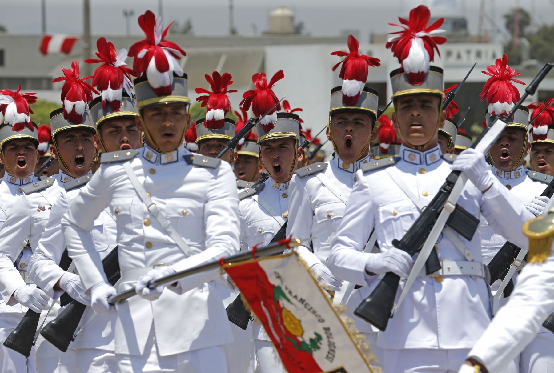 Ministro de Defensa: estamos ante el Ejército mejor equipado de los ...