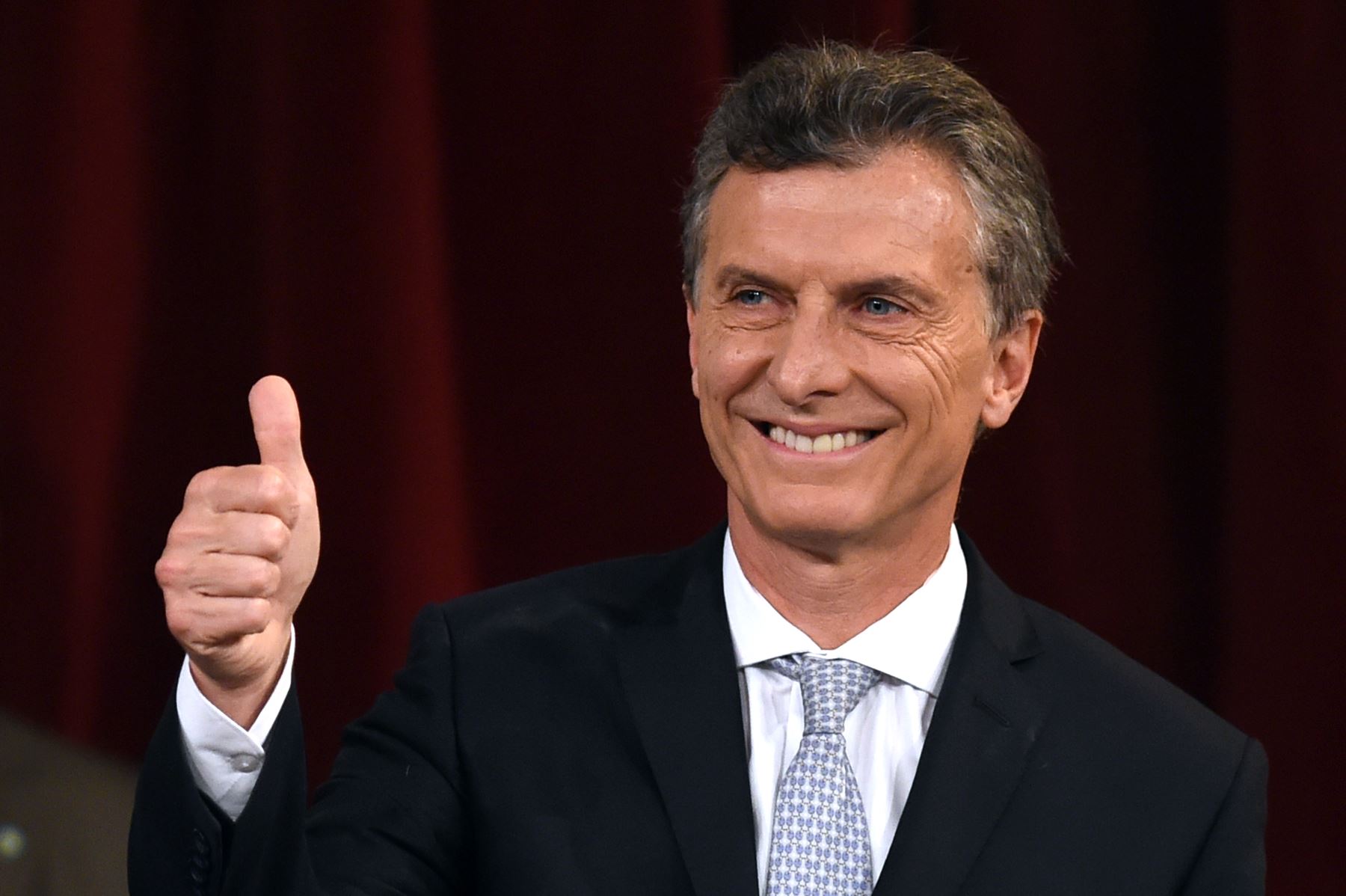 Macri pide unión y dejar atrás confrontación como nuevo presidente de ...