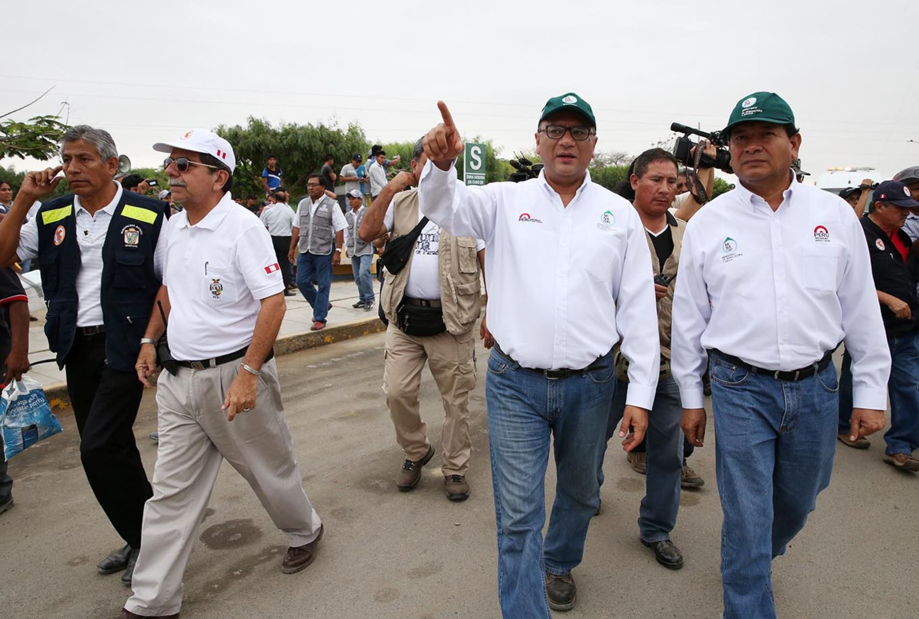 LAMBAYEQUE PERÚ, DICIEMBRE 11. Con la presencia del Ministro de Agricultura, Juan Manuel Benites, se realiza el tercer simulacro nacional.Foto: ANDINA/Melina Mejía