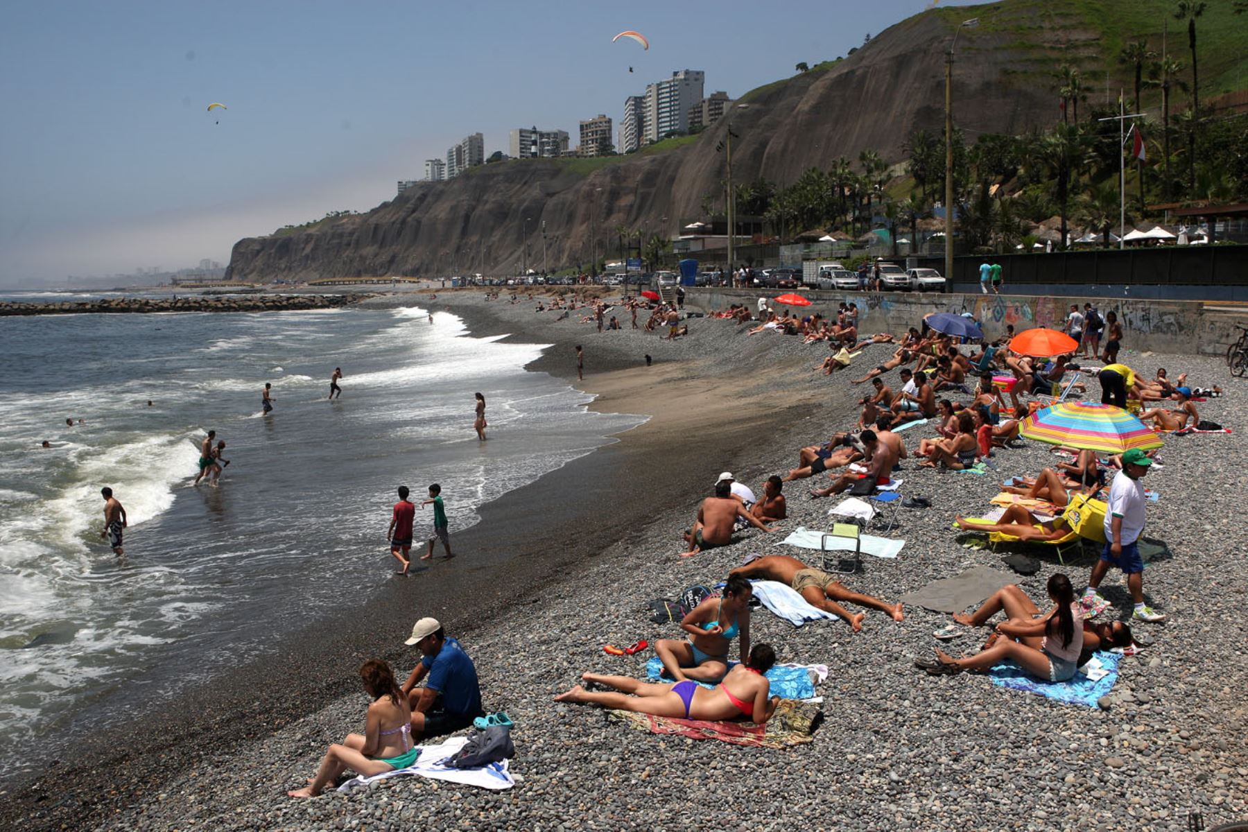 Conoce las playas y piscinas dónde refrescarte este verano. Foto:ANDINA/Héctor Vinces.