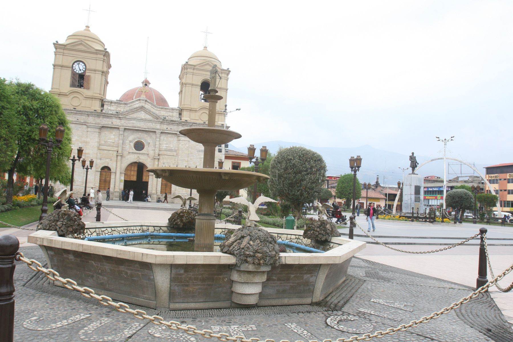 Plaza de armas de Huancayo.