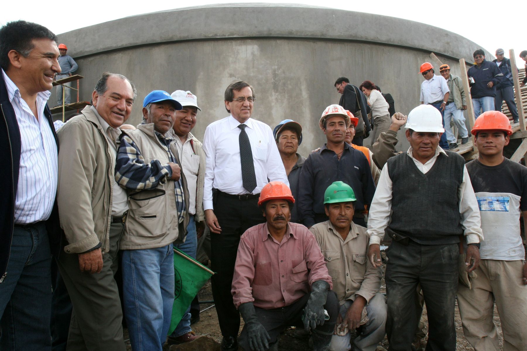 Primer Ministro, Jorge del Castillo supervisó reservorio de agua potable en el distrito de Alto Selva Alegre en Arequipa. Foto: ANDINA/Norman Cordova