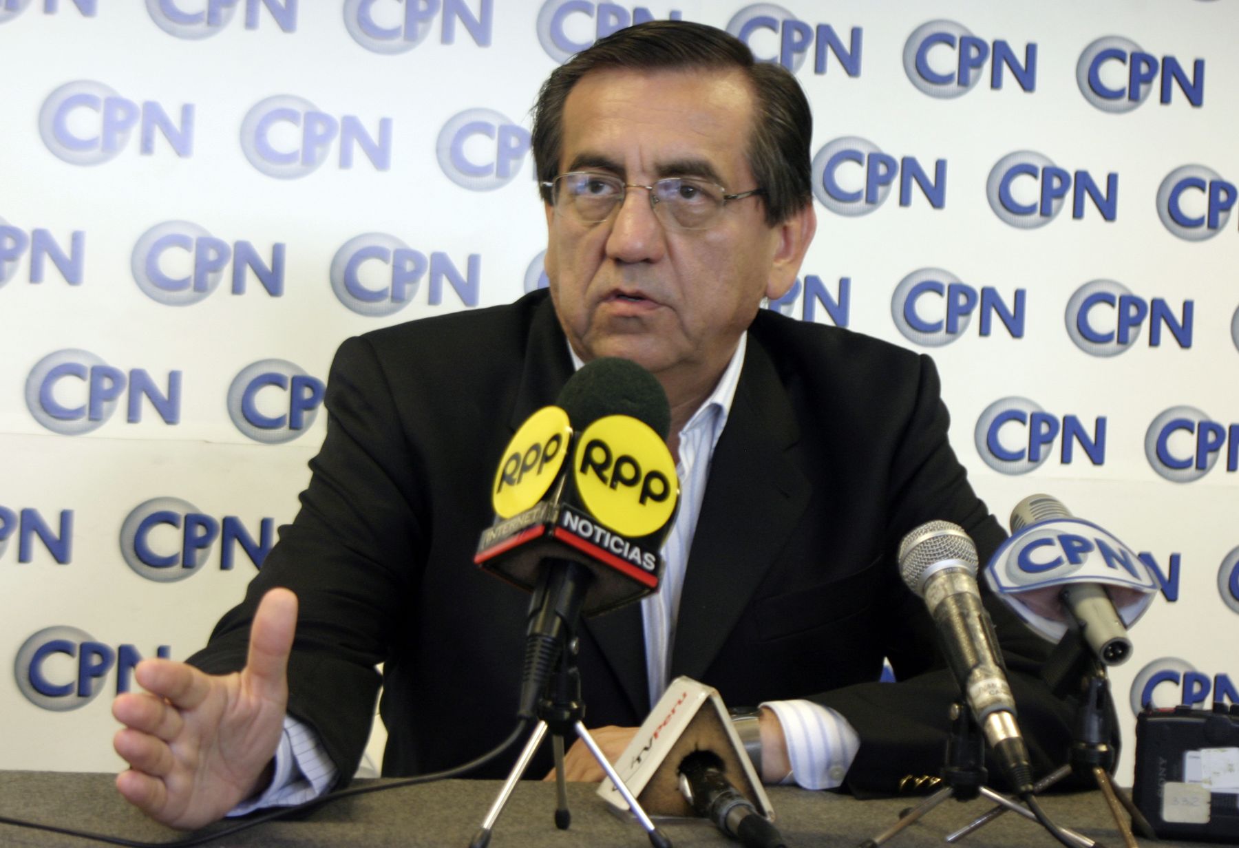 Premier Jorge del Castillo, en entrevista en CPN Radio. Foto. ANDINA/ Stephanie Zollner
