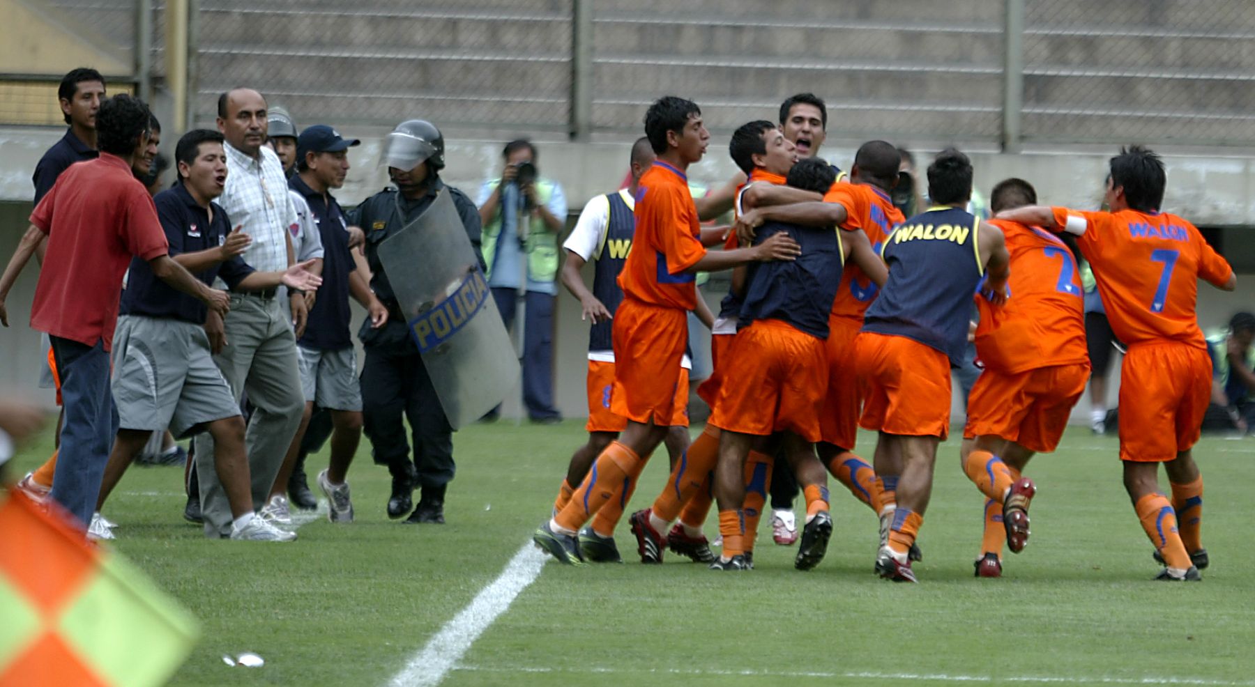 El equipo de Club Atlético Minero de Huarochirí derrotó por 3 a 0 al Sport Aguilas de Huancayo, con lo que asciende a Primera División. Foto: ANDINA / Alberto Orbegoso