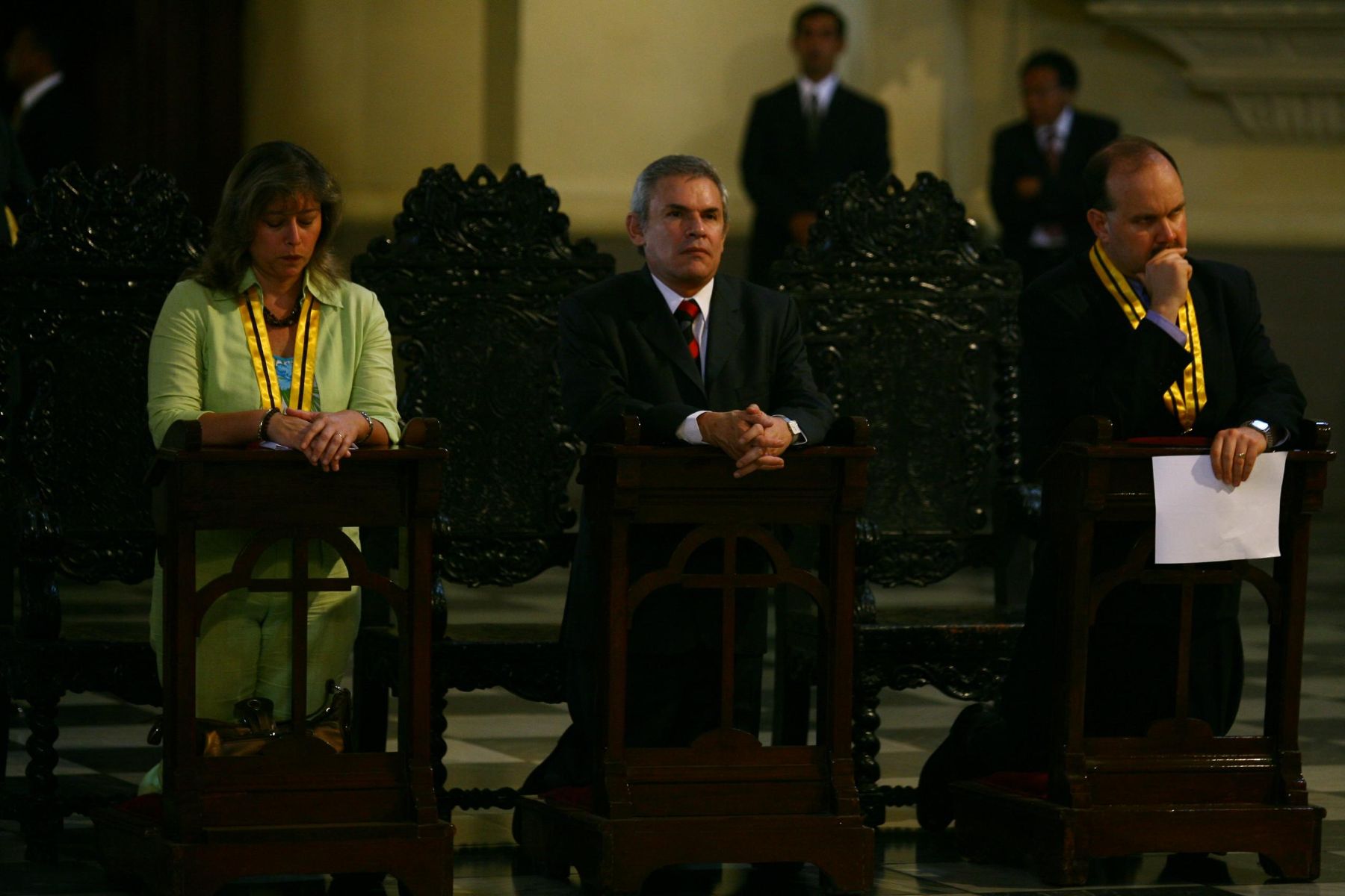 El alcalde de Lima, Luis Castañeda, participa de misa en la Catedral de Lima. Foto: ANDINA/ Piero Vargas