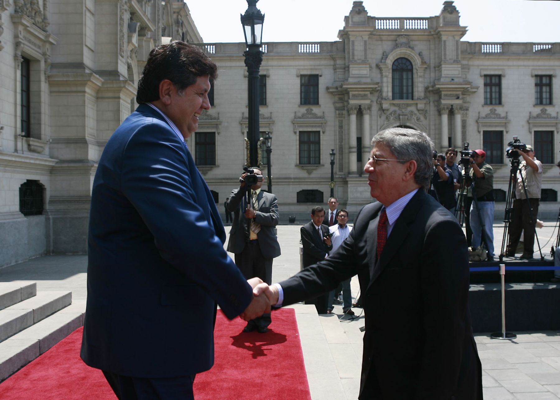 El Presidente Alan García junto al ex presidente de Colombia César Gaviria en Palacio de Gobierno.Foto:ANDINA/SEPRES/Oscar Farje Gomero