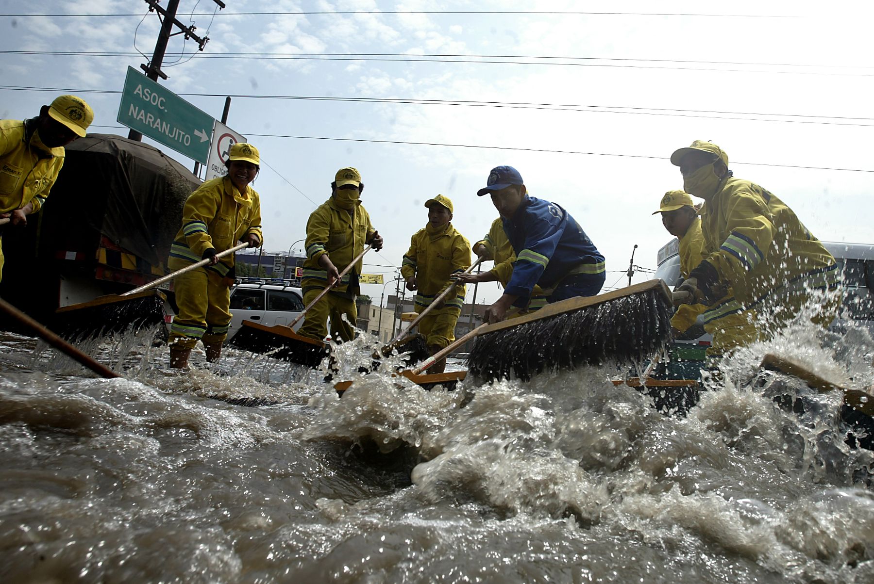 Fuerte aniego en kilometro 29 de la avenida Panamericana Norte. Foto: ANDINA / Alberto Orbegoso
