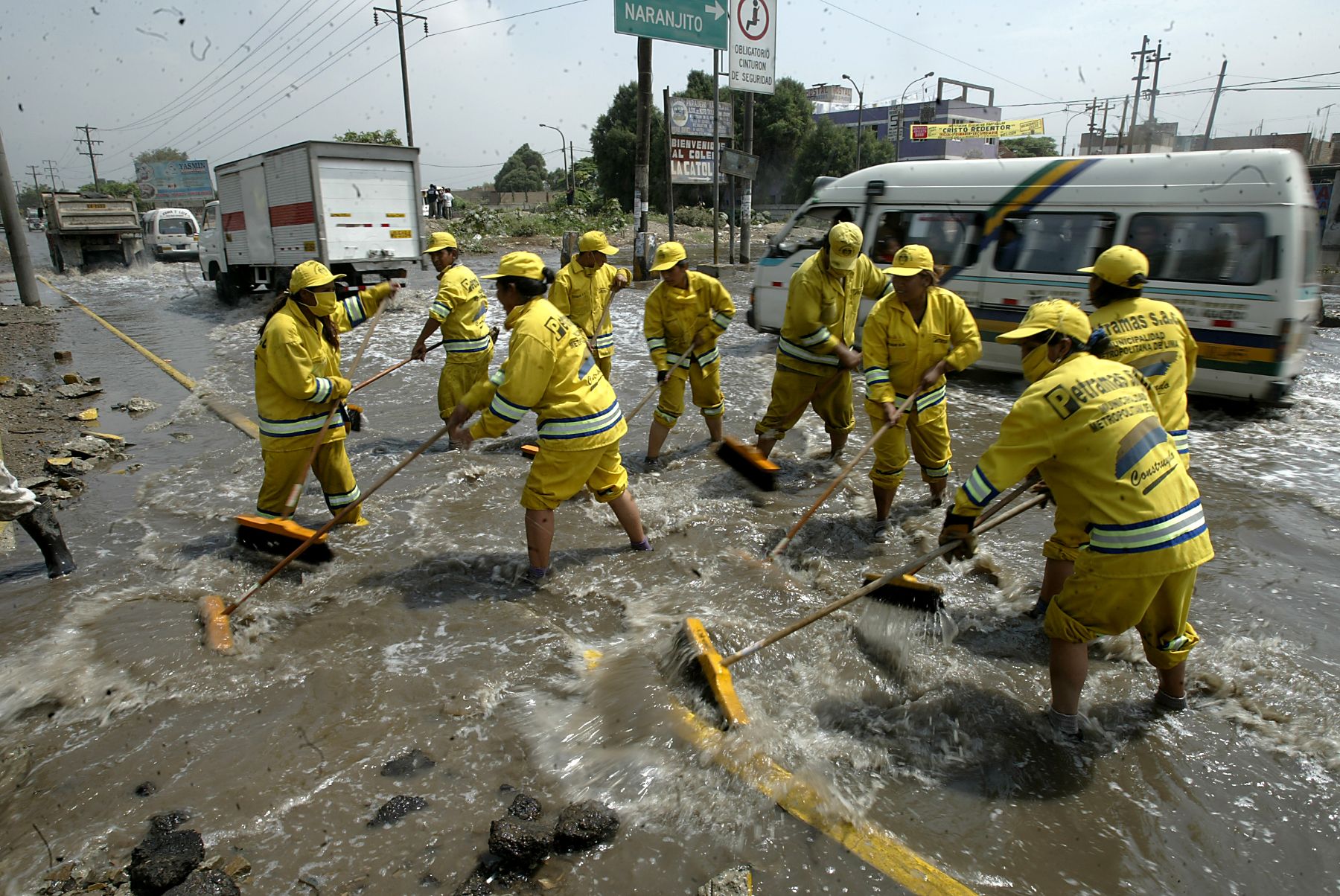 Fuerte aniego en kilometro 29 de la avenida Panamericana Norte. Foto: ANDINA / Alberto Orbegoso