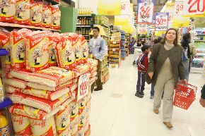 Peruvian people benefit of the low inflation in the economy. ANDINA/archivo