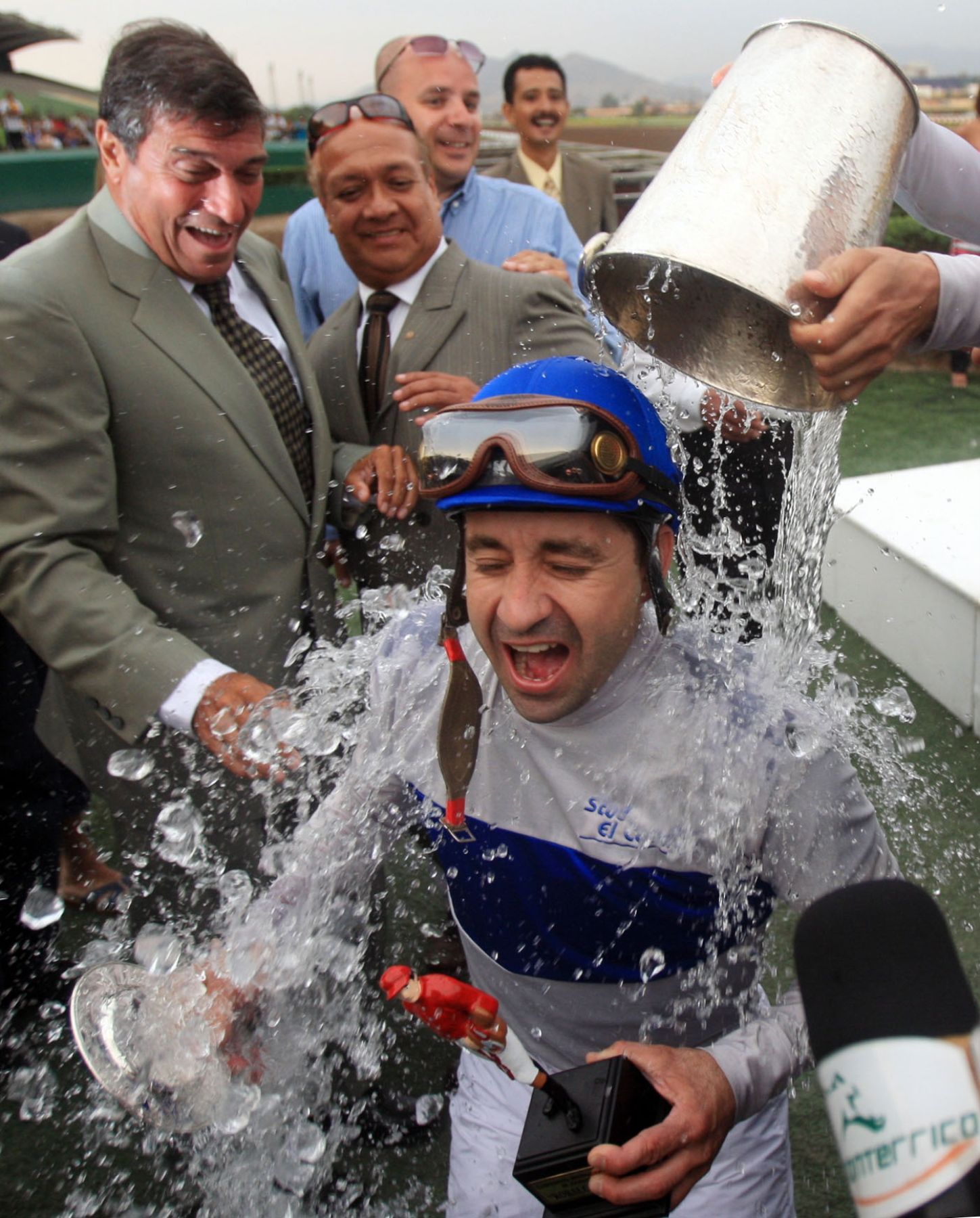El Jinete Norteamericano Joe Bravo, gana el Campeonato Internacional de Jockeys – Robalca. Foto:ANDINA/CarlosLezama