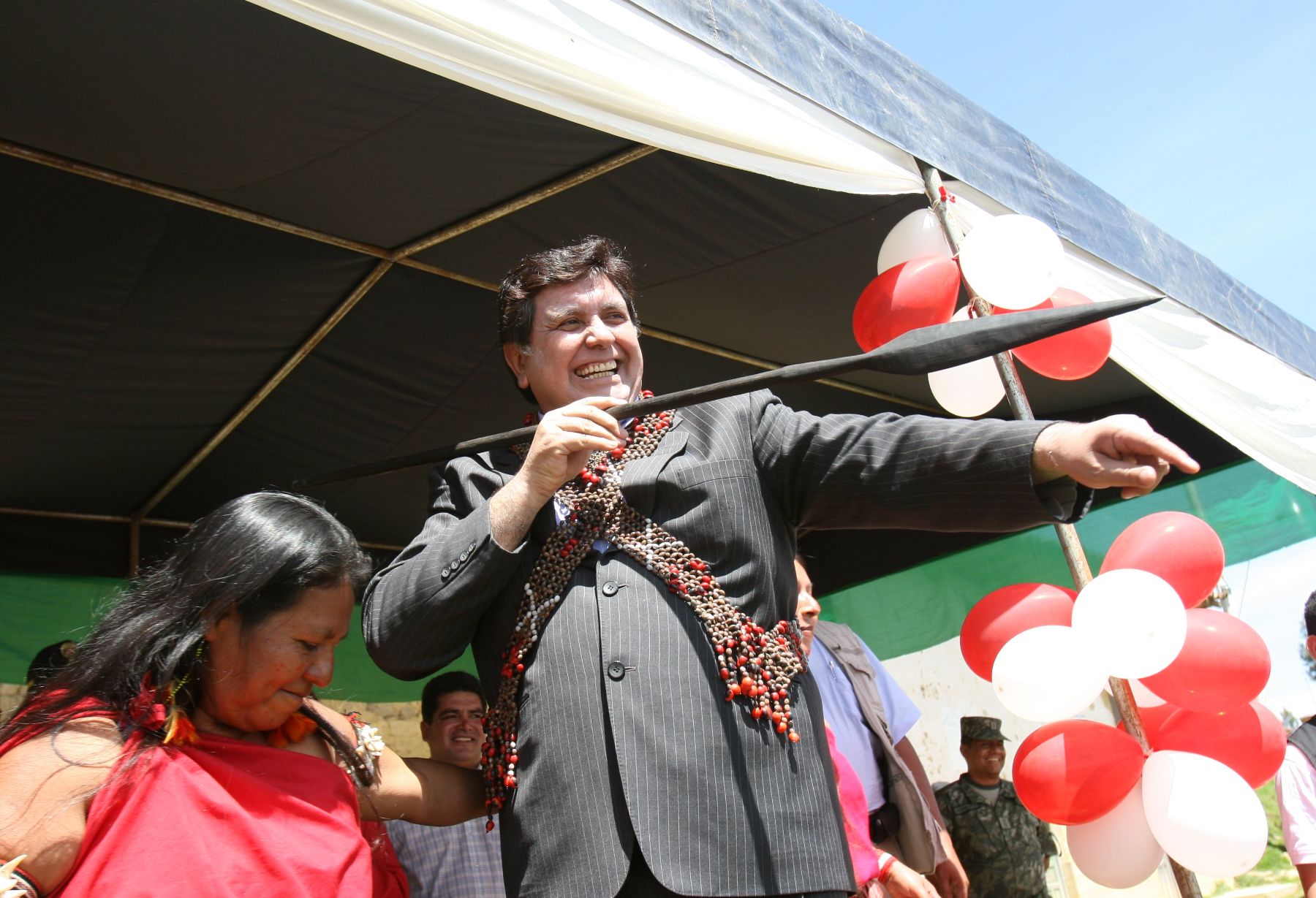 Jefe del Estado, Alan García, inaugura obras de electrificación rural a favor de 5 mil pobladores de Amazonas. Foto:ANDINA/ Norman Córdova.