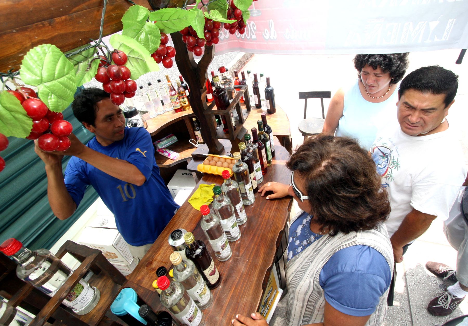 Homenaje por el Pisco Sour en Pueblo Libre y en Chabuca Granda. Foto: ANDINA/Maritza Rosales