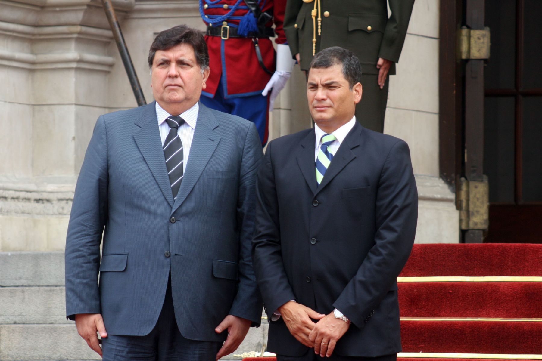 El presidente Alan García recibió esta mañana en Palacio de Gobierno a su homólogo de Ecuador, Rafael Correa. Foto: ANDINA/Maritza Rosales.