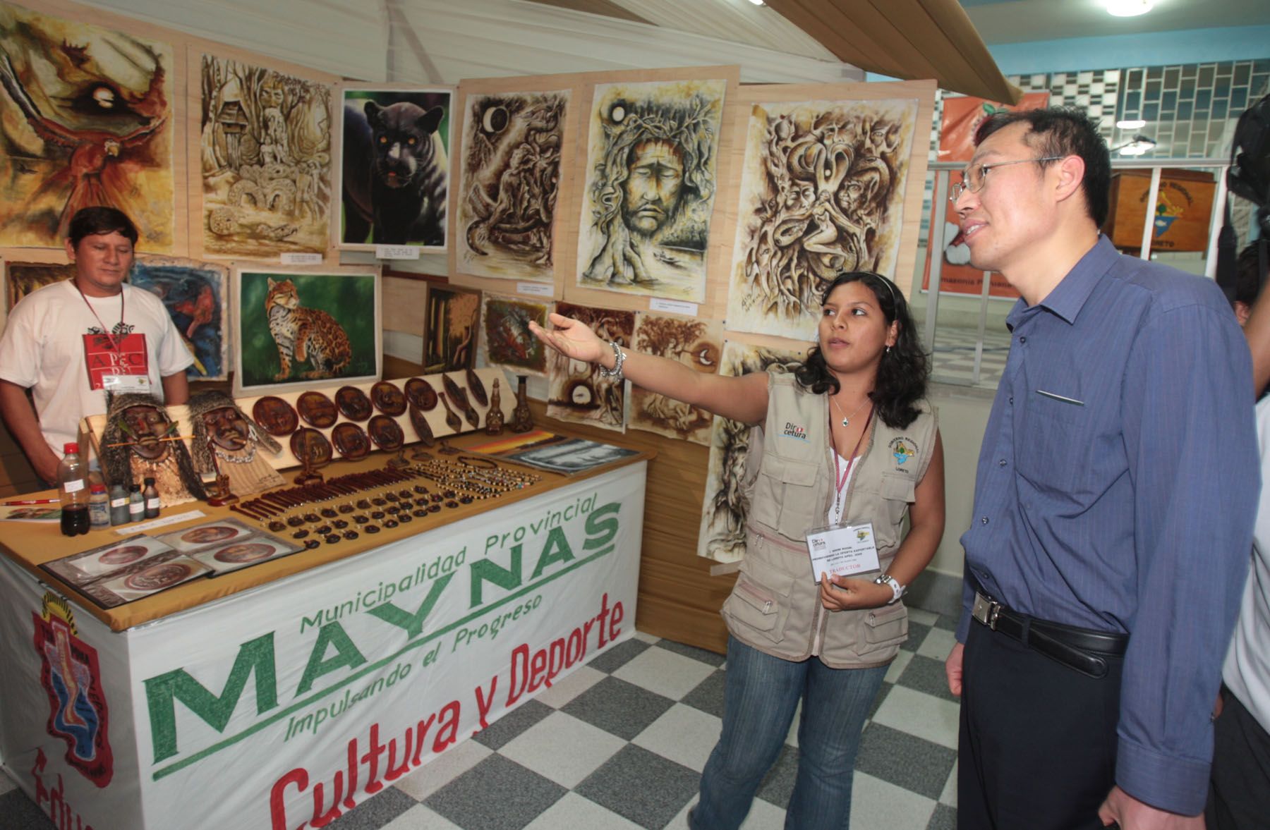 Delegados deI Apec participan del I Show Room “Mostrando la Oferta Exportable de Loreto” en la ciudad de Iquitos. Foto: ANDINA/Piero Vargas.
