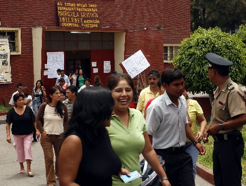 Docentes satisfechos tras concretarse primeros nombramientos. Foto:ANDINA/Archivo.
