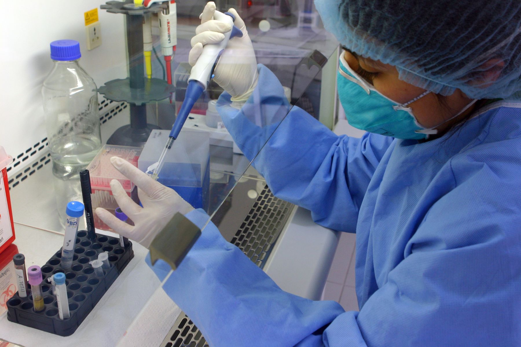 Fertilización in vitro es el método, uno de los métodos más comunes para concebir. Foto: Andina/archivo
