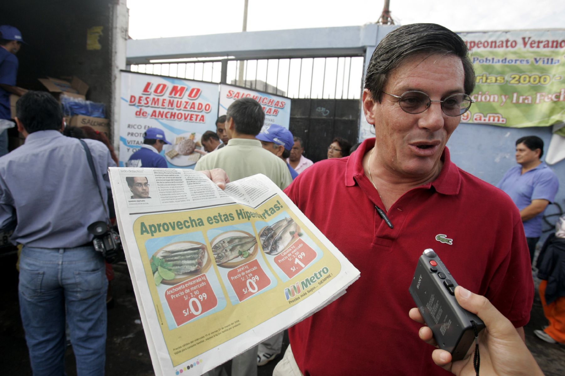 Supermercados bajan hoy precios de pescados y verduras, señala ministro Rey. Foto ANDINA/Juan Carlos Guzmán Negrini.