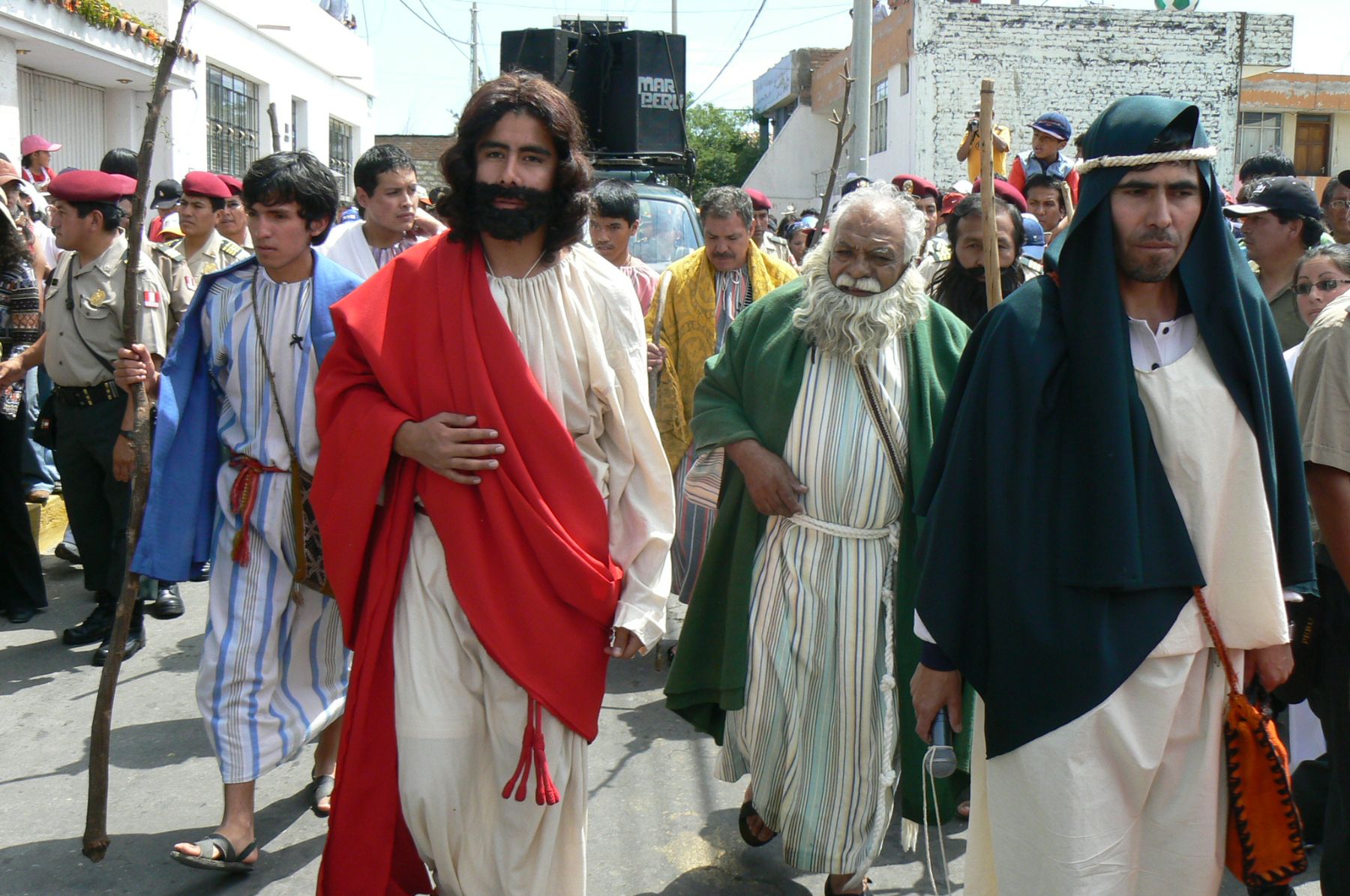 Escenificación de Vía Crucis en Paucarpata en Arequipa. Foto:ANDINA/Rocío Mendez