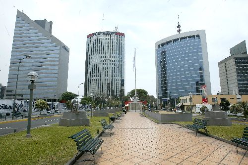 La mayor liquidez mundial se tradujo en ganancias de los mercados accionarios, bajo un contexto de desempeño económico favorable en la región.