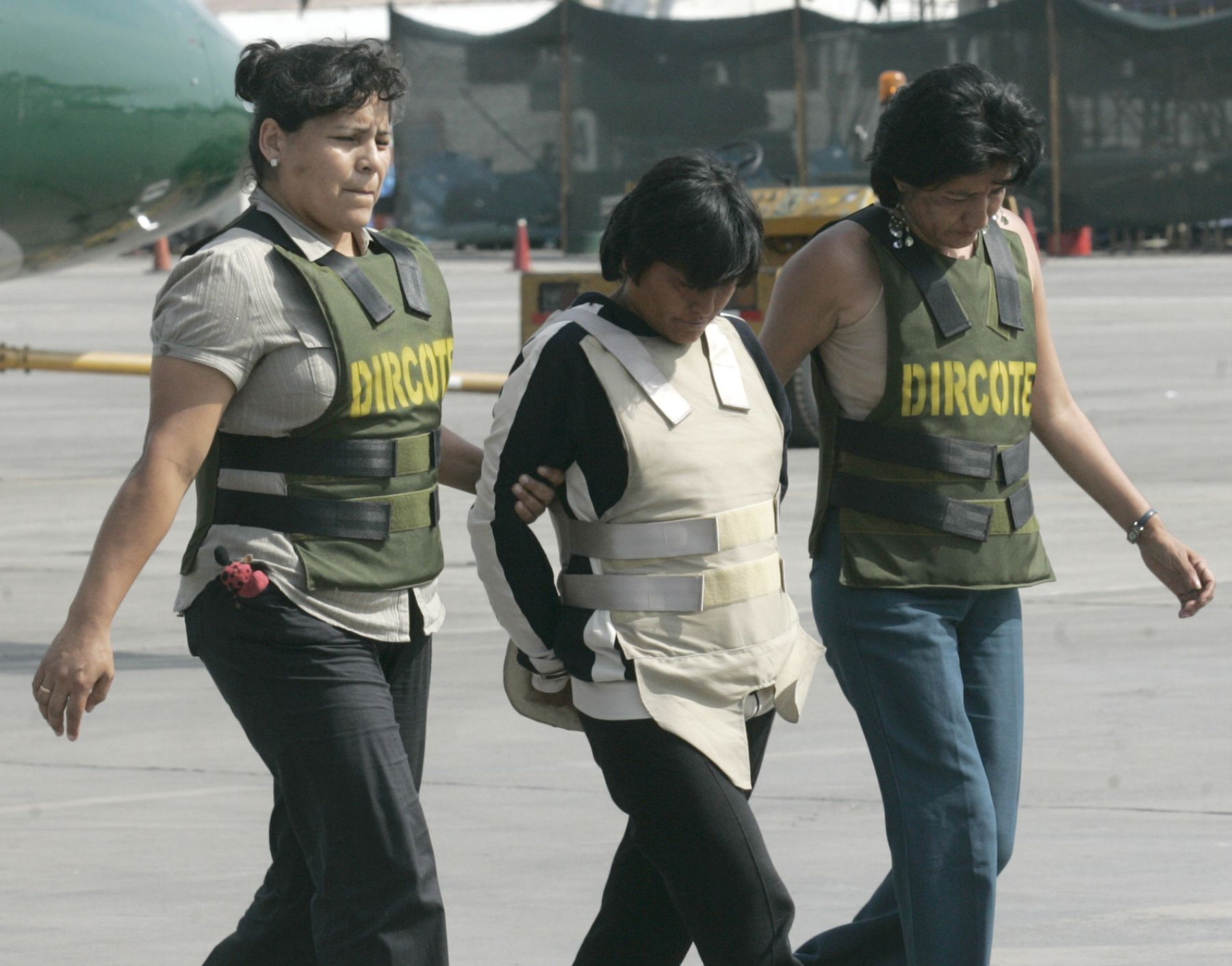 Llegan a Lima presuntos narcoterroristas capturados por la Policia Nacional en el Alto Huallaga. Foto:ANDINA/Juan Carlos Guzmán Negrini.