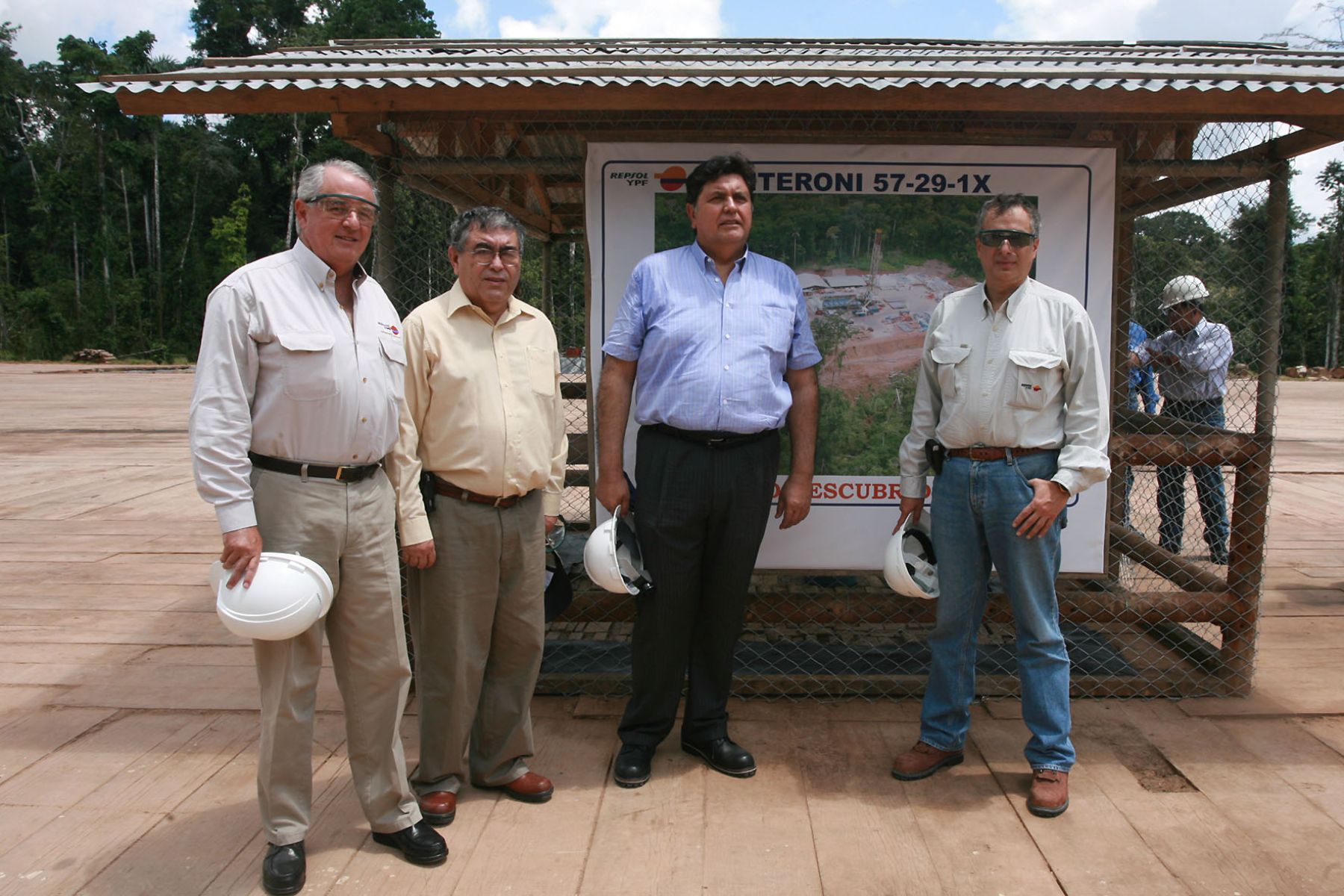 El presidente de la República, Alan García,visitó hoy  la planta de gas Las Malvinas en el Cusco. Foto:ANDINA/Sepres/Oscar Farje