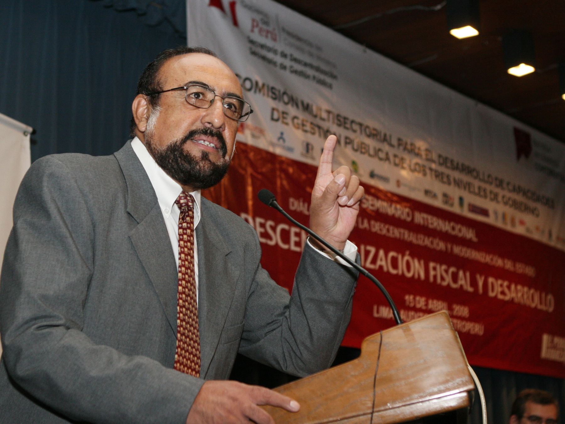 Secretario de Descentralización, Grover Pango Vildoso. Foto: ANDINA/Norman Córdova.