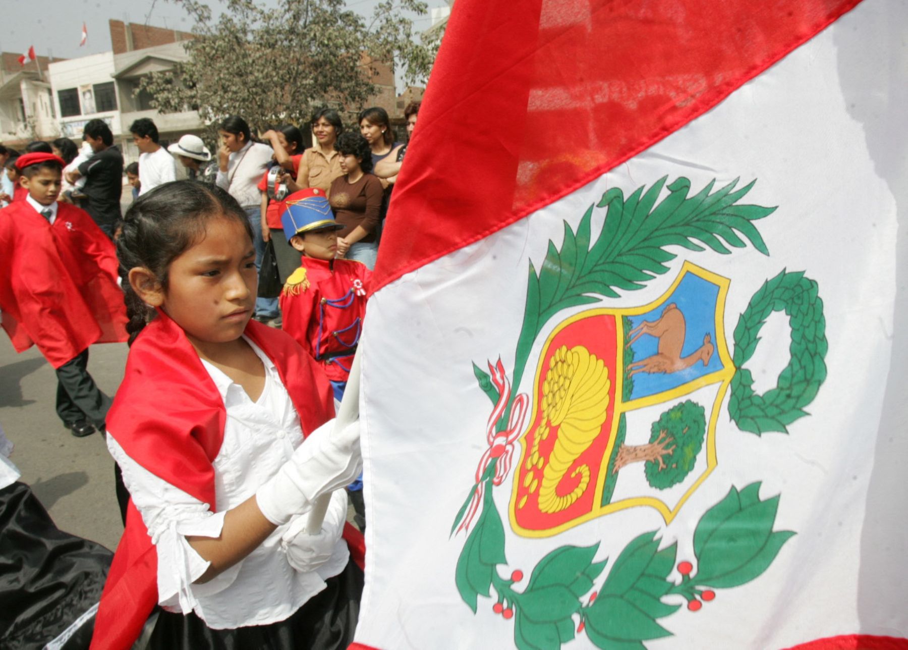 Todos los colegios de Lima y Callao lucirán banderas de países participantes en cumbre ALC-UE