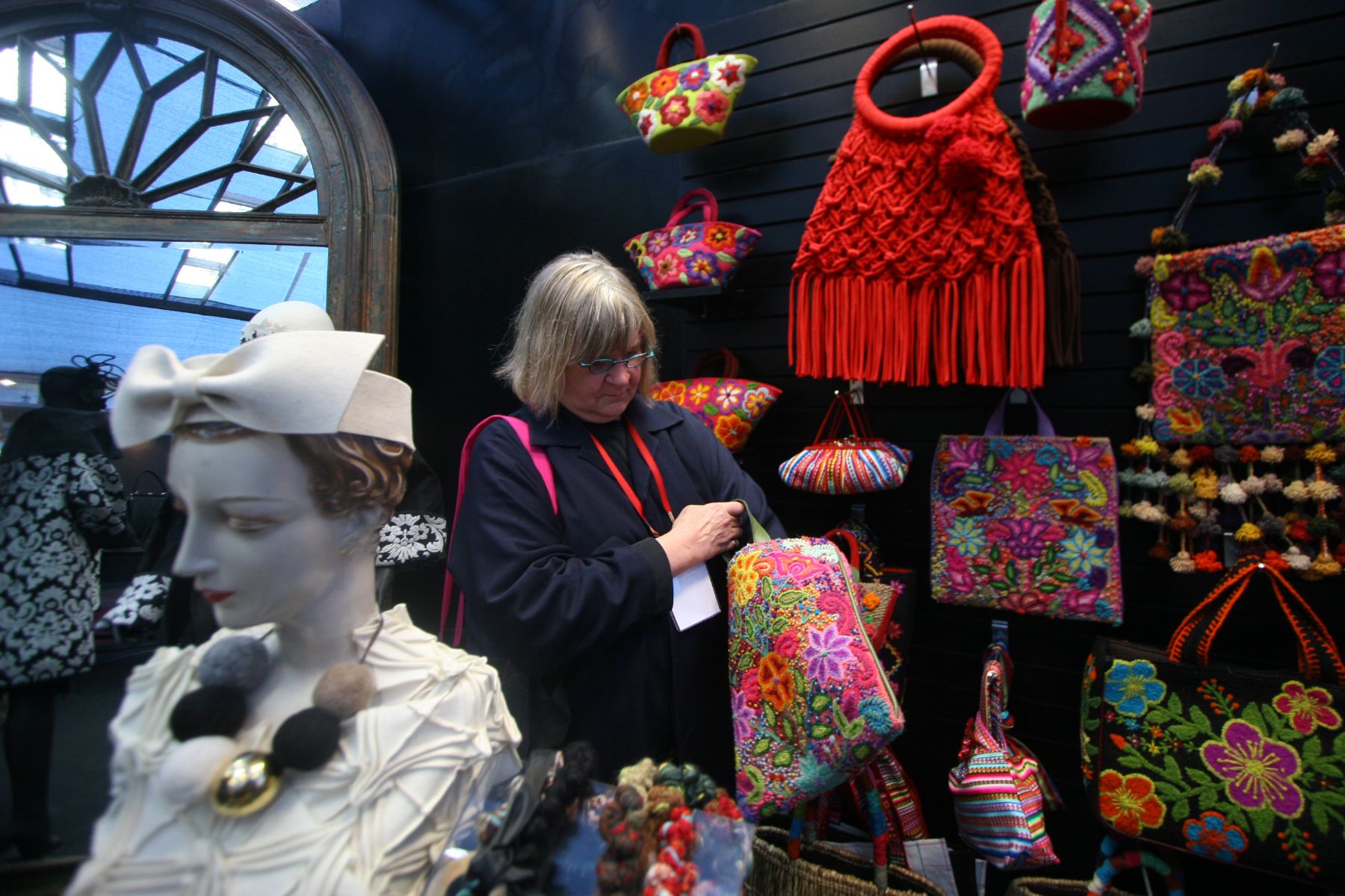 Feria Internacional de Textiles, Confecciones, Calzado y Joyeria en el Jockey Plaza. Foto: ANDINA / Alberto Orbegoso