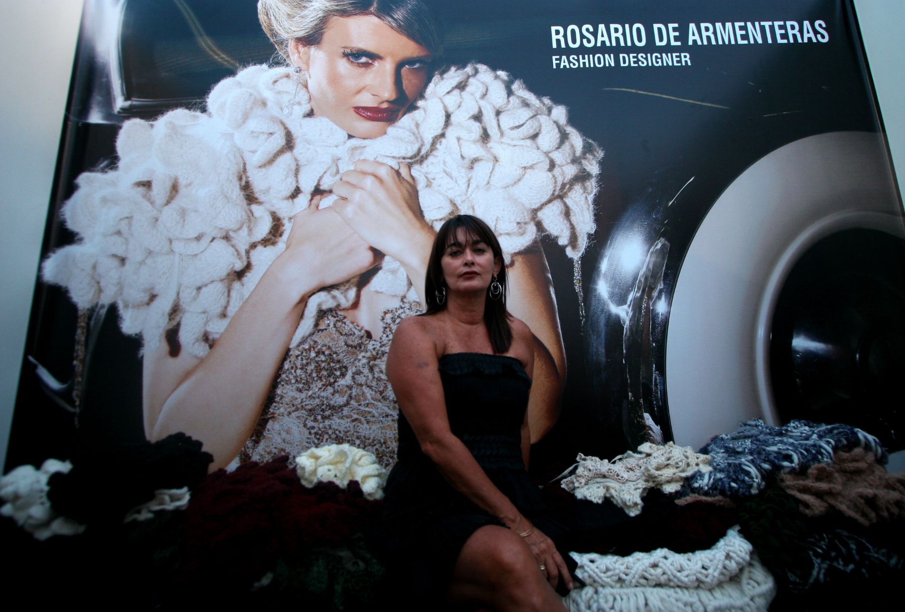 Rosario de Armenteras expone sus diseños en la Feria Internacional de Textiles, Confecciones, Calzado y Joyeria en el Jockey Plaza. Foto: ANDINA / Alberto Orbegoso