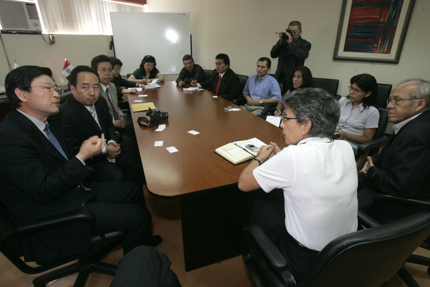Delegación de agencia Xinhua visita instalaciones de Andina y Editora Perú Foto:ANDINA/Juan Carlos Guzmán Negrini.