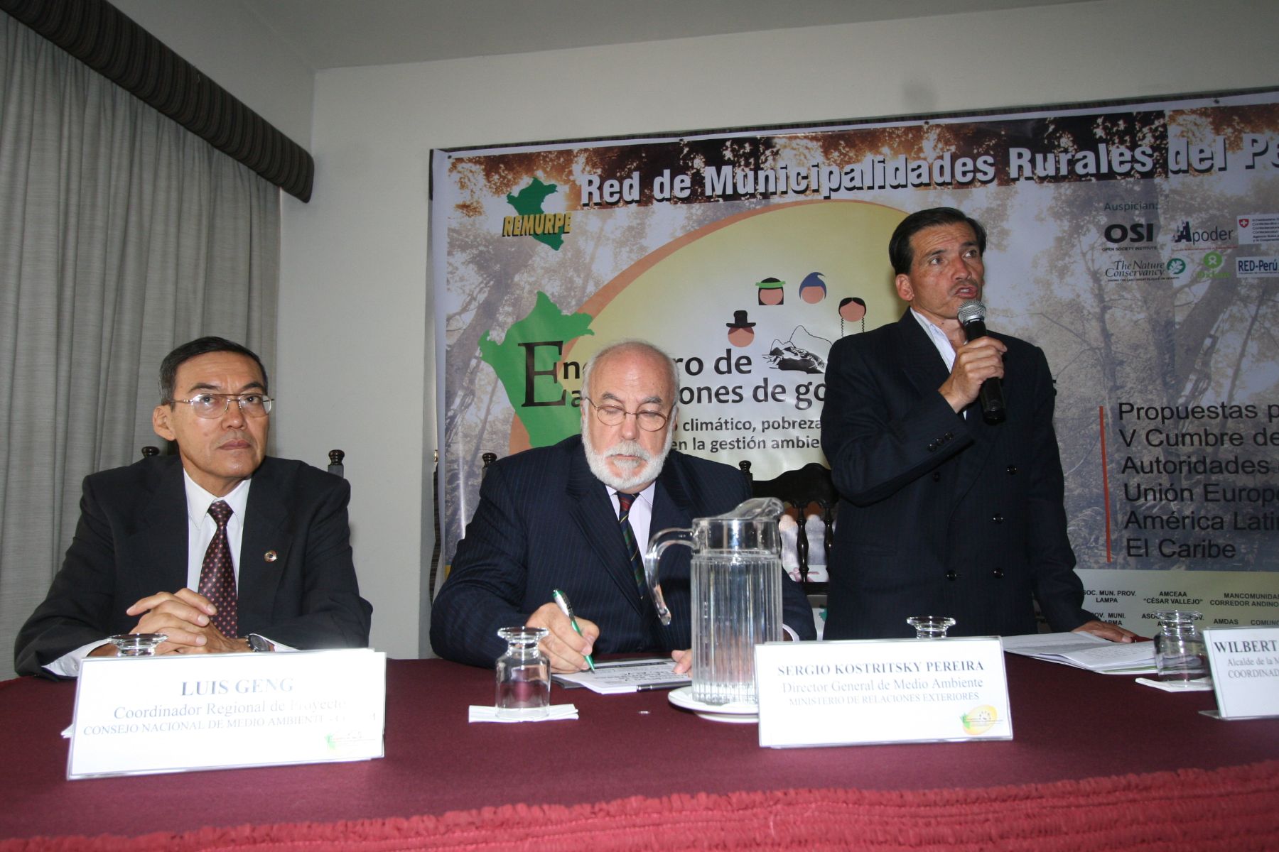 Alcaldes representantes de más de 700 gobiernos regionales se reúnen para presentar propuesta ante V Cumbre ALC-UE. Foto: ANDINA/Maritza Rosales.