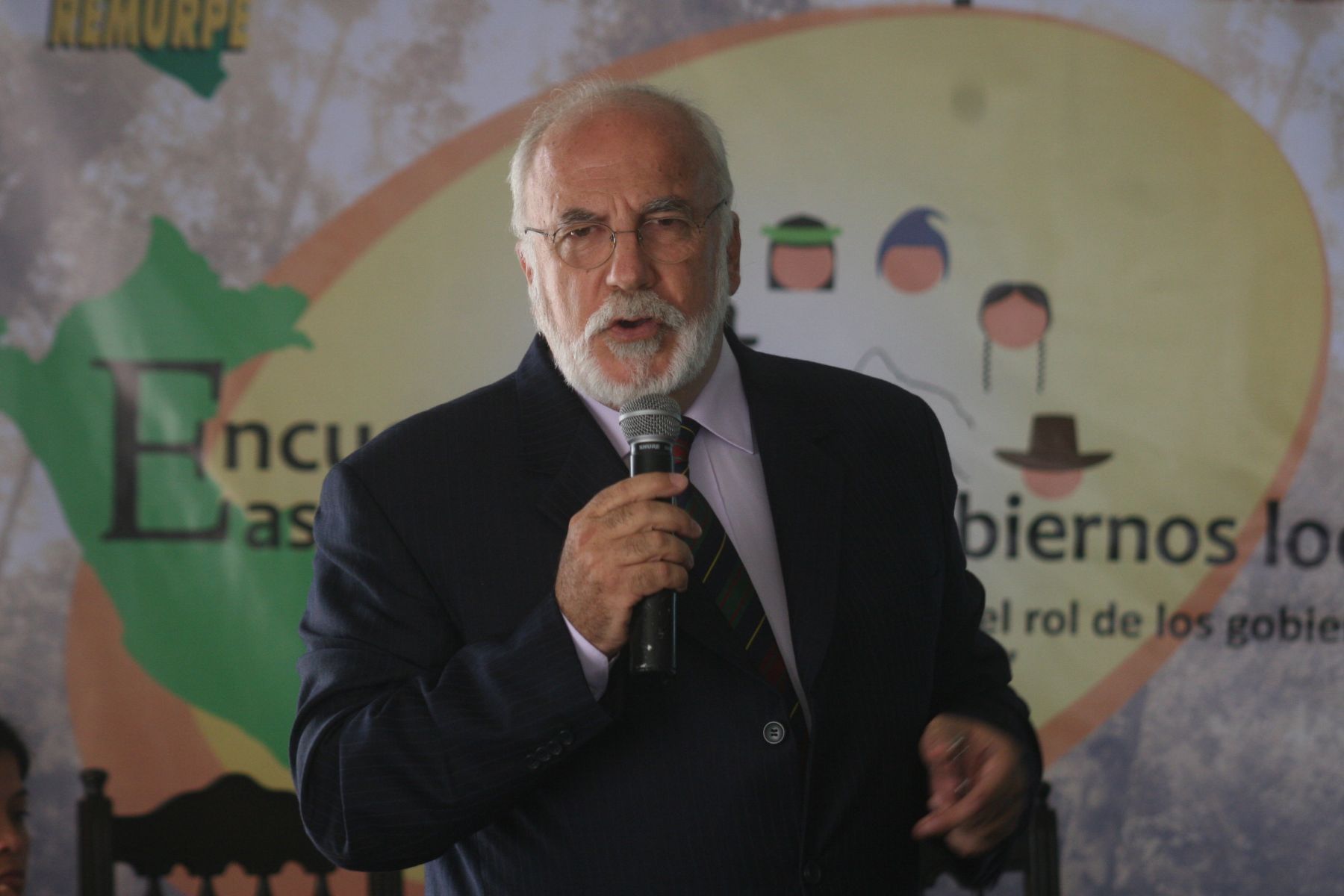 Embajador Sergio Kostritsky, Director General de Medio Ambiente del Ministerio de Relaciones Exteriores expuso en la reunión de presentación de propuesta ante V Cumbre ALC-UE. Foto: ANDINA/Maritza Rosales.