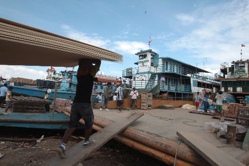 El MTC garantizó el abastecimiento de carga y mercancía en los mercados de la Amazonía. ANDINA/archivo
