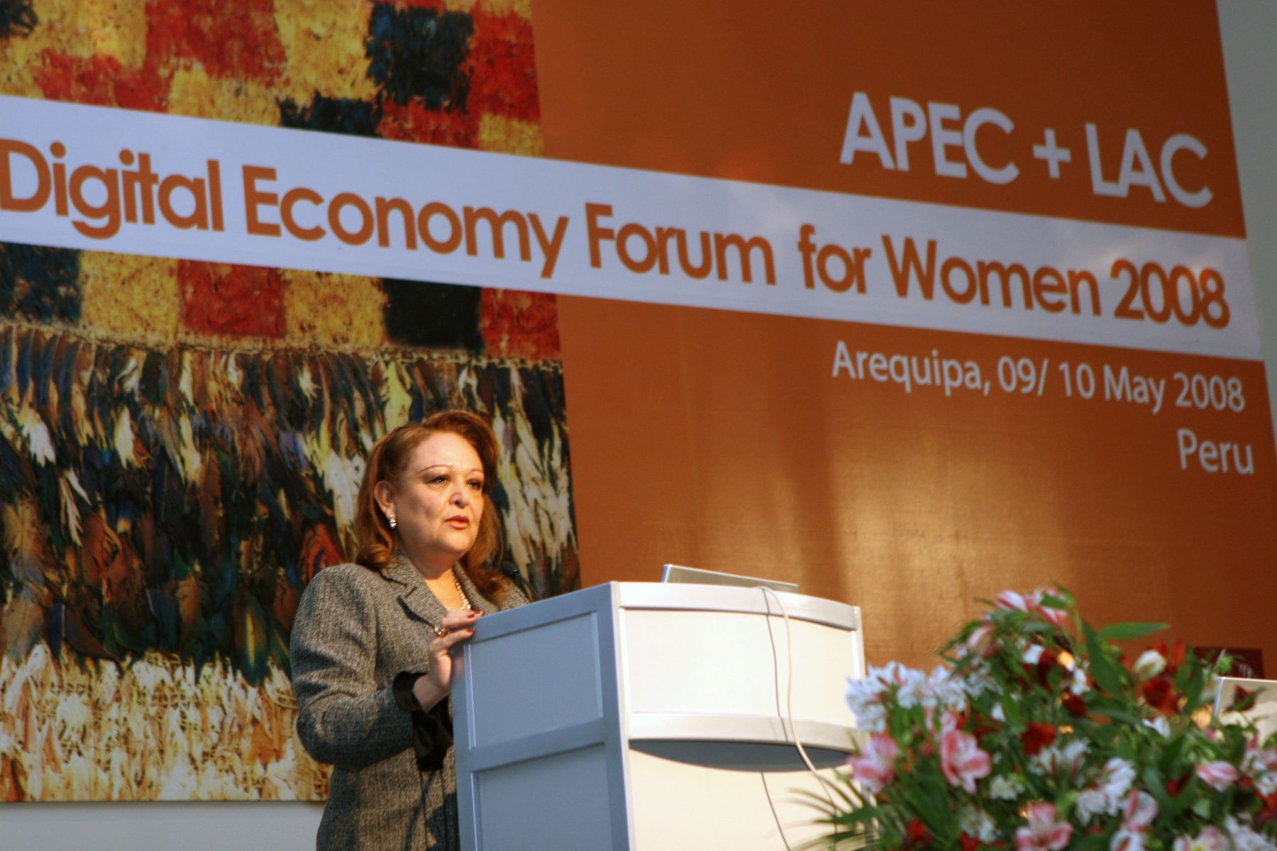 Viceministra de la Mujer, Dolores Tasayco en la Inauguración Foro Mujeres en la Economía Digital de APEC 2008.Foto:ANDINA/Norman Cordova.