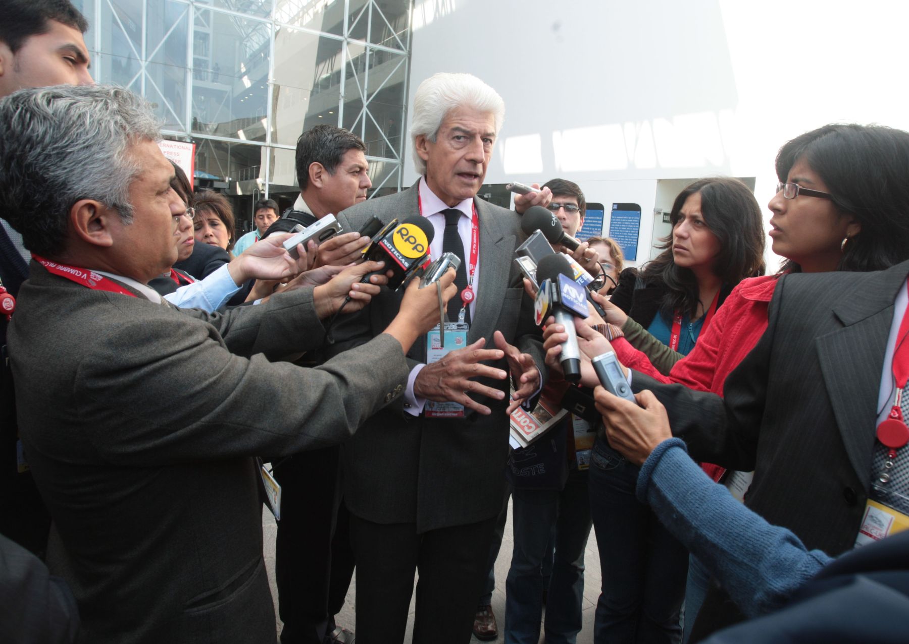 Declaraciones del presidente de la Comisiòn Organizadora de la  V Cumbre ALC-UE, Ricardo Vega Llona.Foto:ANDINA/Piero Vargas