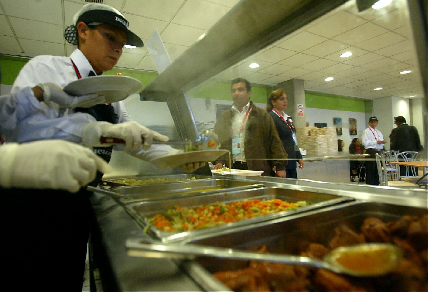 Consesionaria de comida, "Docampo", del pabellón de prensa internacional de la V Cumbre ALC-UE. Foto: ANDINA / Alberto Orbegoso