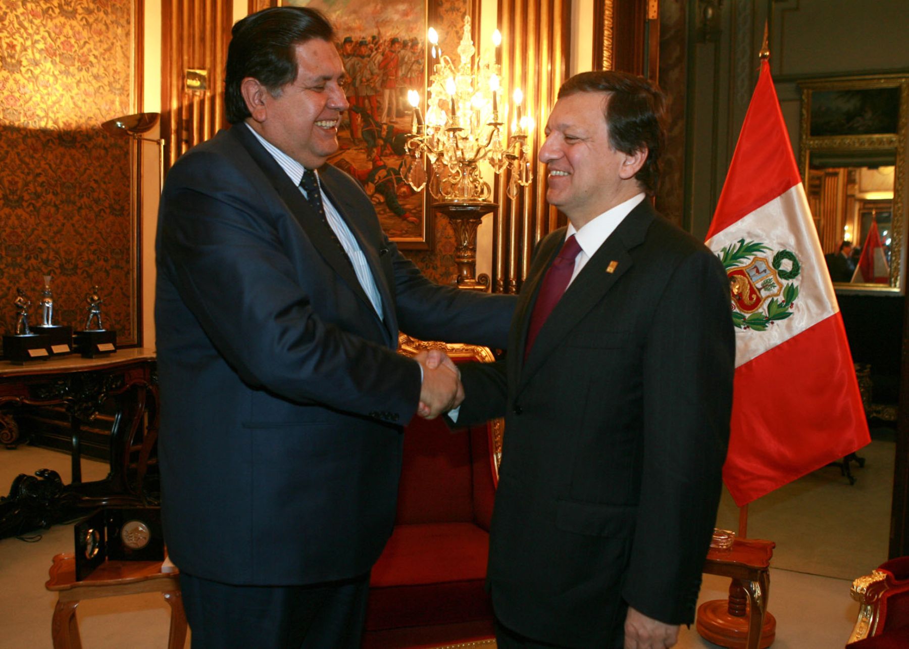 El Jefe de Esatdo Alan García se reune con el presidente de la Comisión Europea, José Manuel Barroso en palacio de gobierno.SEPRES/Oscar Farje Gomero.