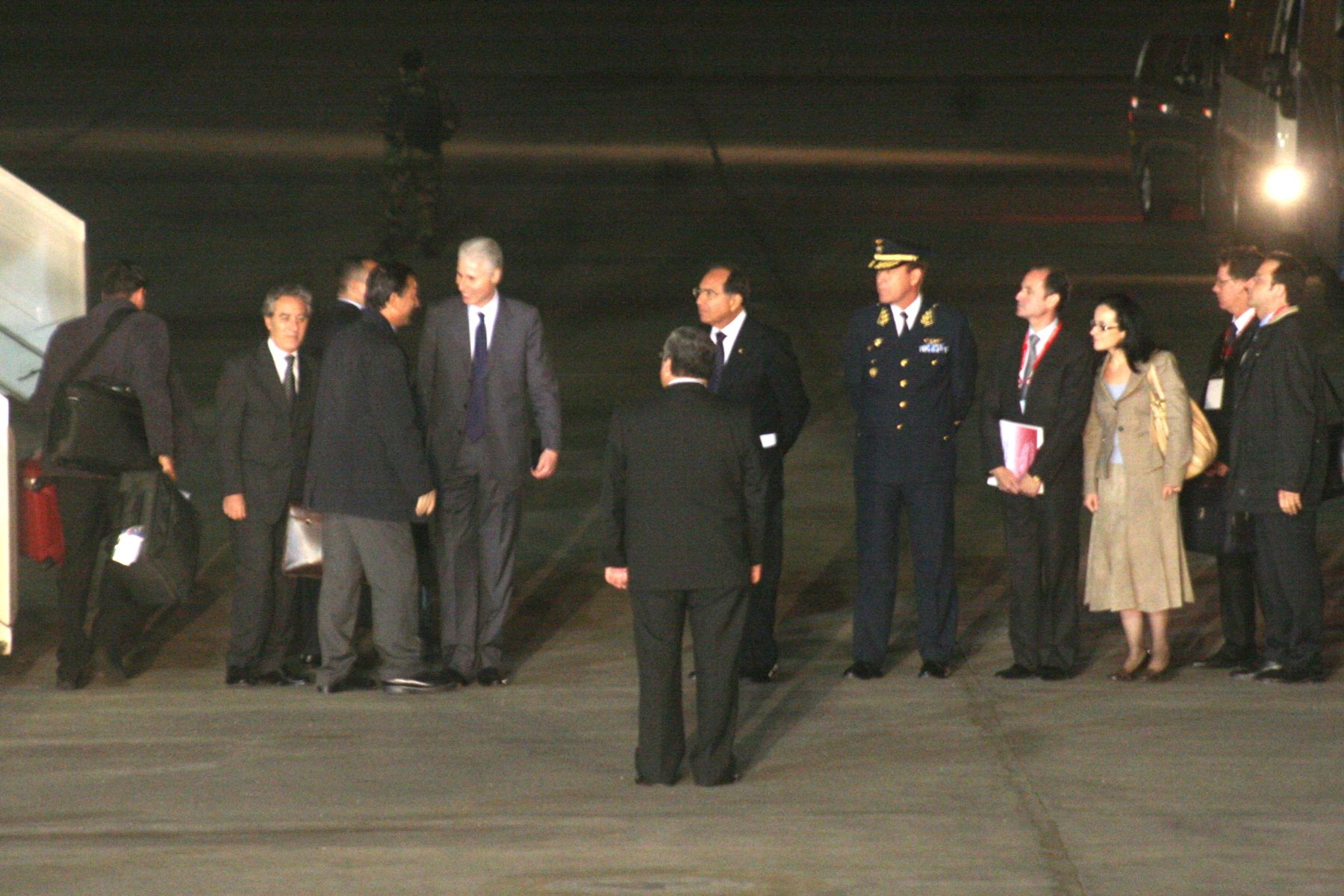 Canciller Italiano, Franco Frattini llega Grupo Aereo Número 8 . Foto: ANDINA/Maritza Rosales.