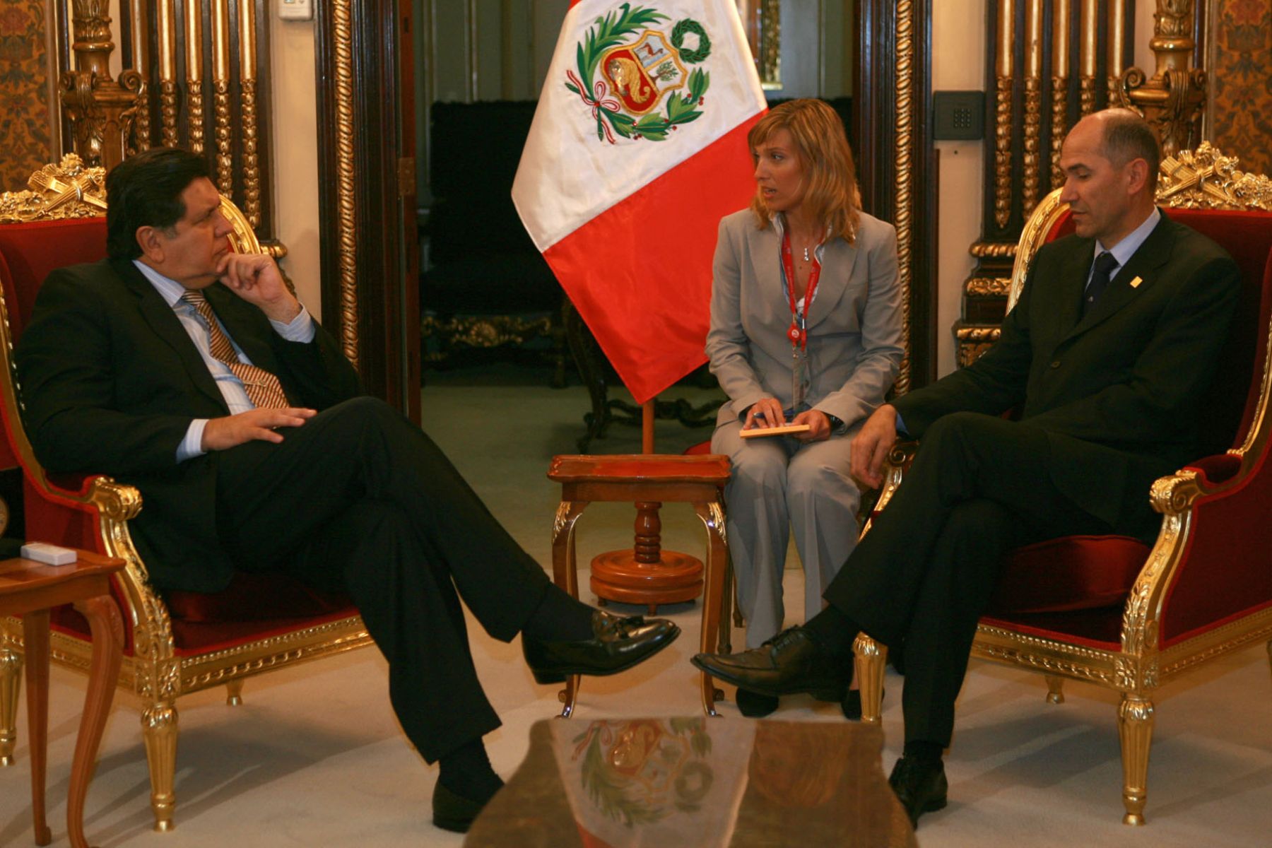 Encuentro bilateral del Presidente Alan García con el Primer Ministro de Eslovenia, Janez Jansa en palalcio de gobierno.Foto:SEPRES/Oscar Farje Gomero.