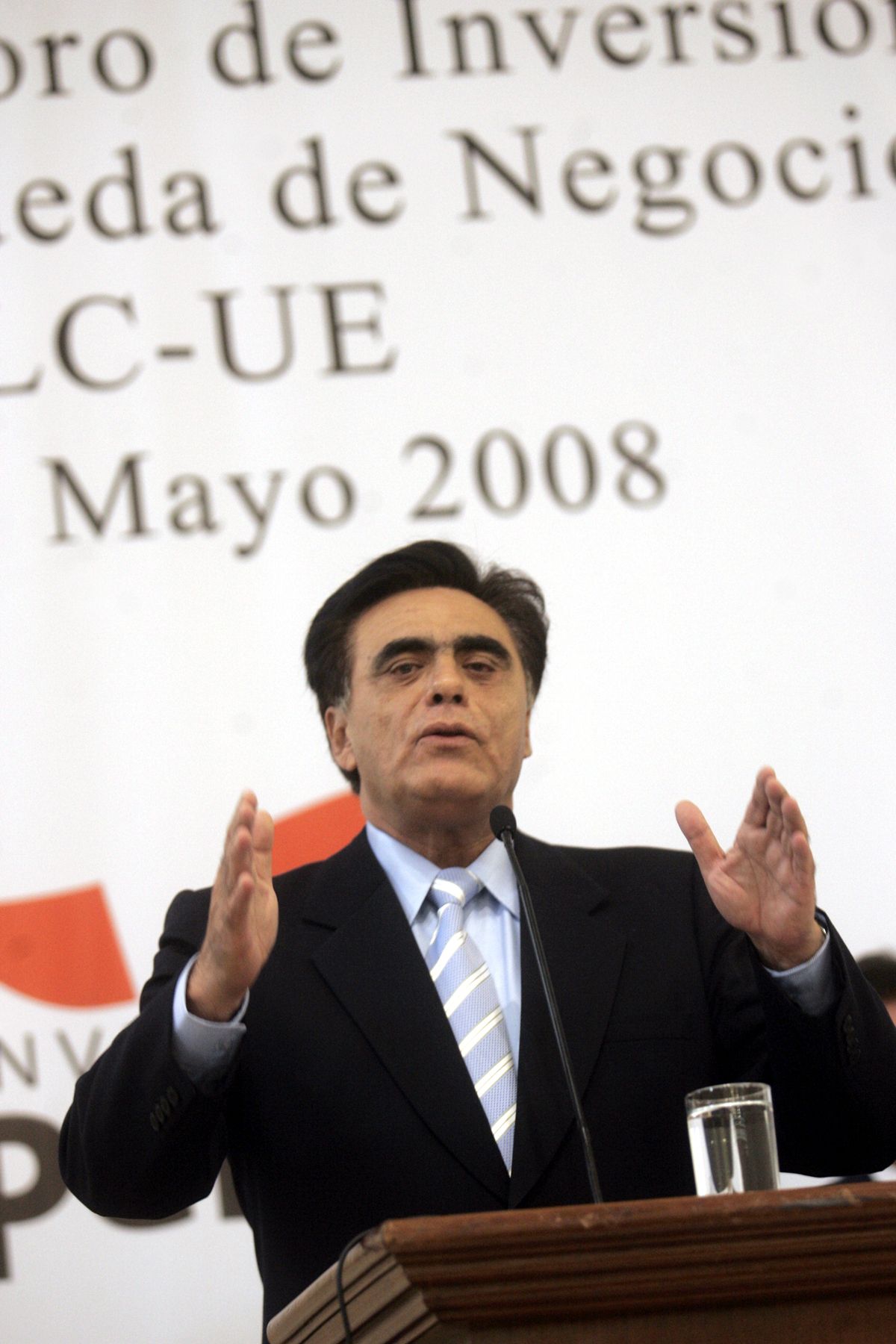 Presidente del Congreso, Luis Gonzales Posada,  clausura el I Foro de Inversiones y Rueda de Negocios ALC-UE. Foto: ANDINA/Rafael Cornejo.