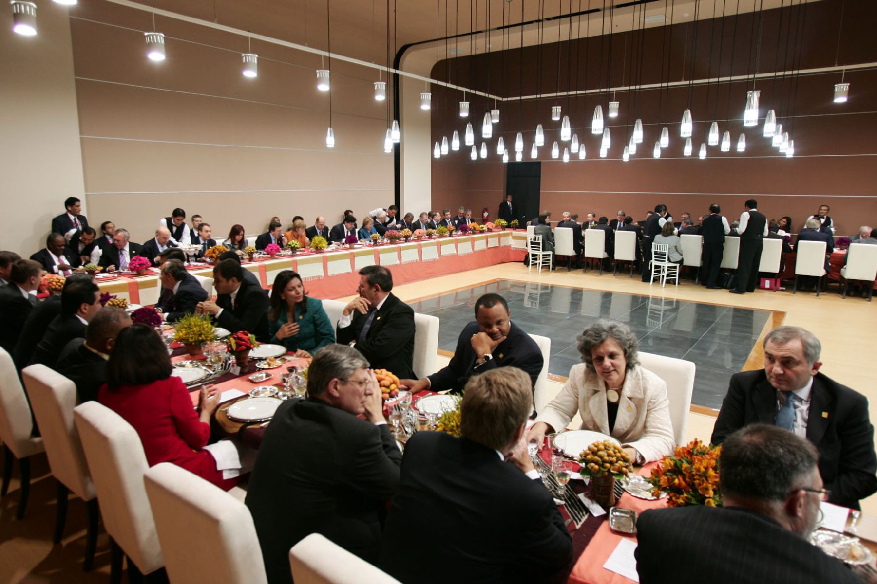 Vista panorámica del almuerzo de los Dignatarios en la Cumbre ALC-UE. Foto:ANDINA/ Dante Zegarra