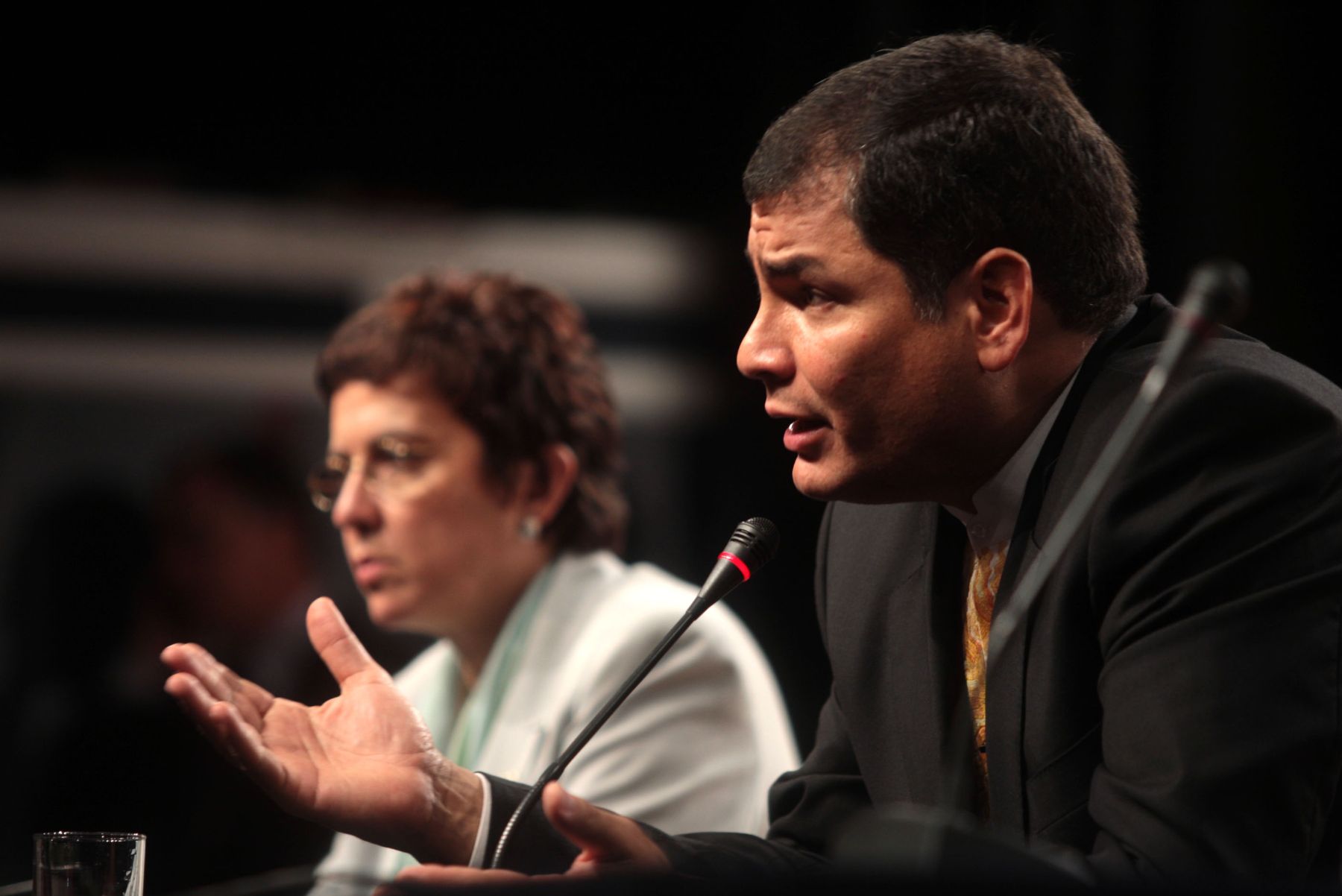 Conferencia de prensa del Presidente de Ecuador, Rafael Correa, en el Centro Internacional de prensa de ALC-UE. Foto: ANDINA/Piero Vargas